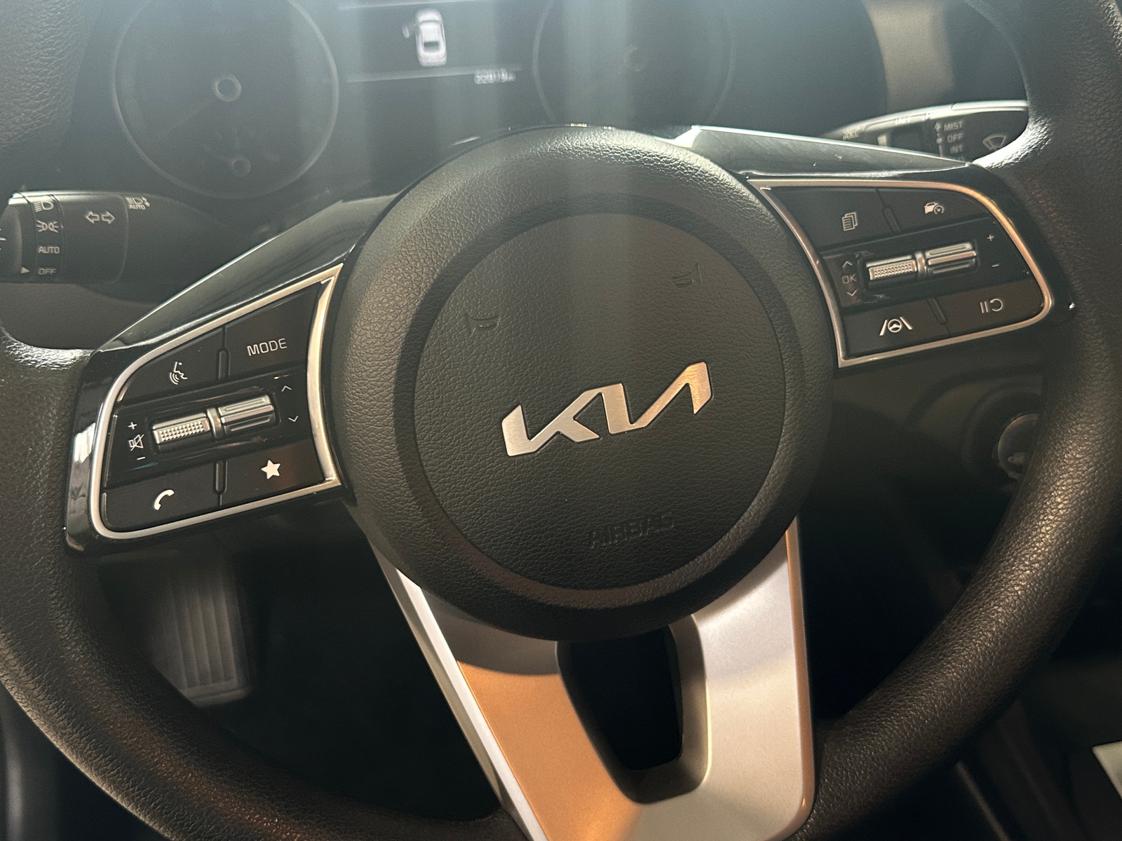 Thumbnail: 2024 Kia Forte - 5