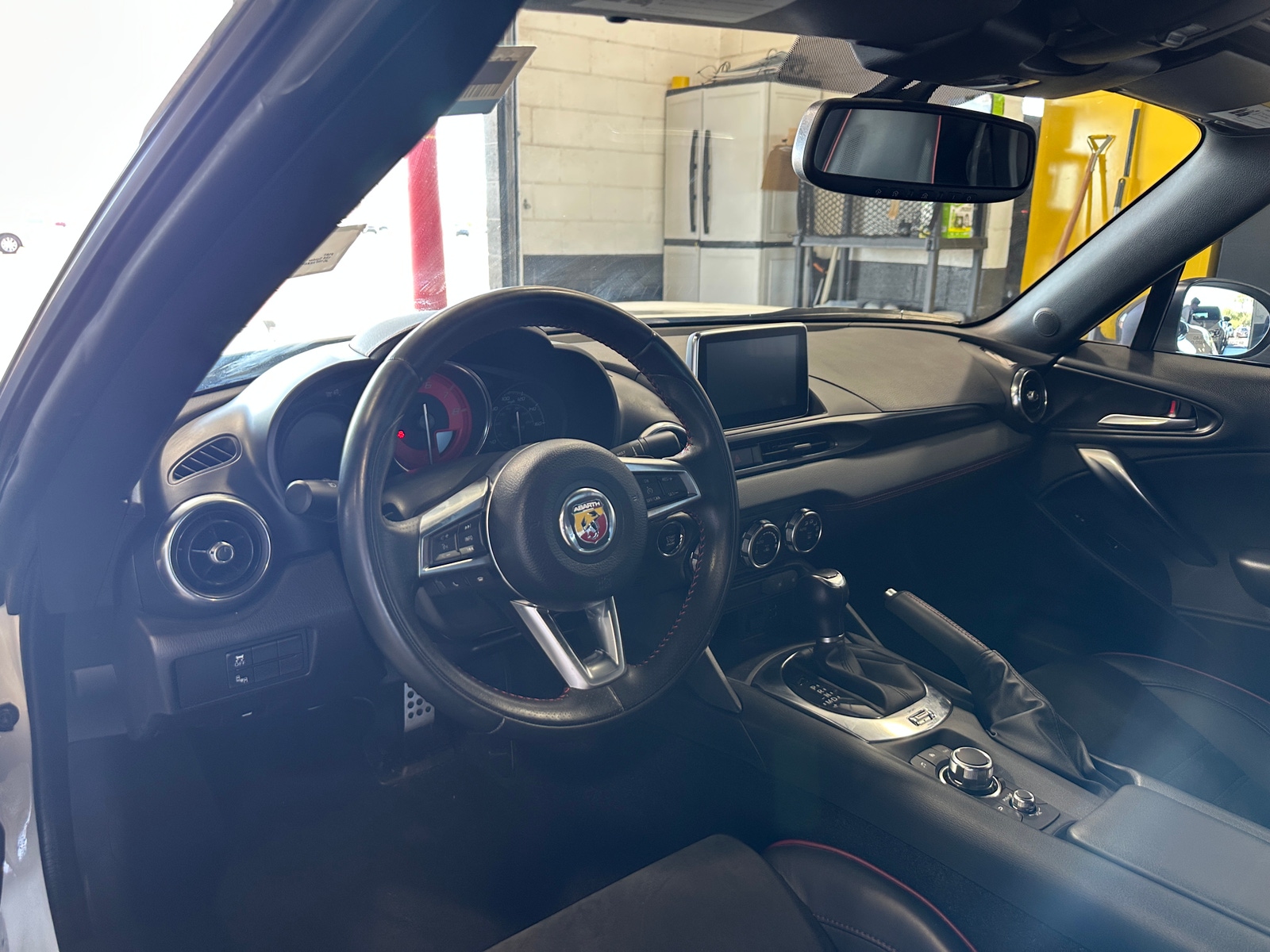 Thumbnail: 2019 Fiat 124 Spider - 2