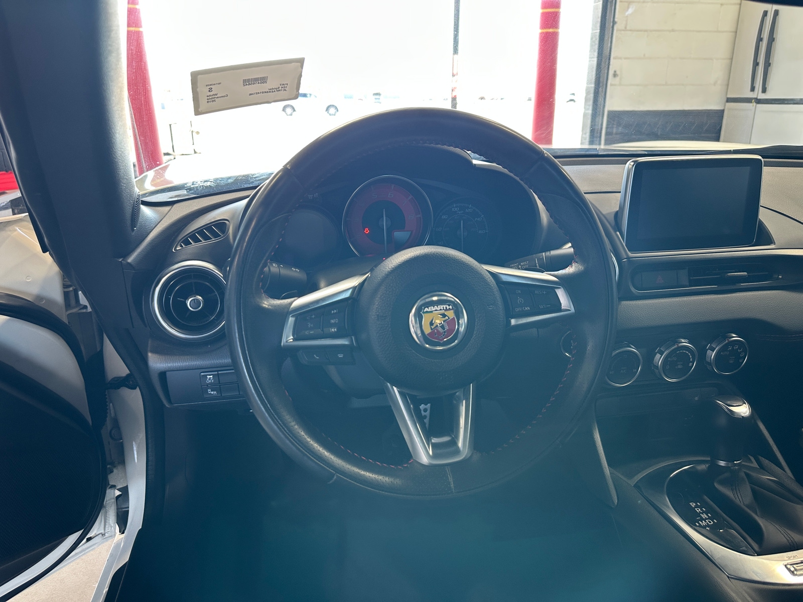 Thumbnail: 2019 Fiat 124 Spider - 4