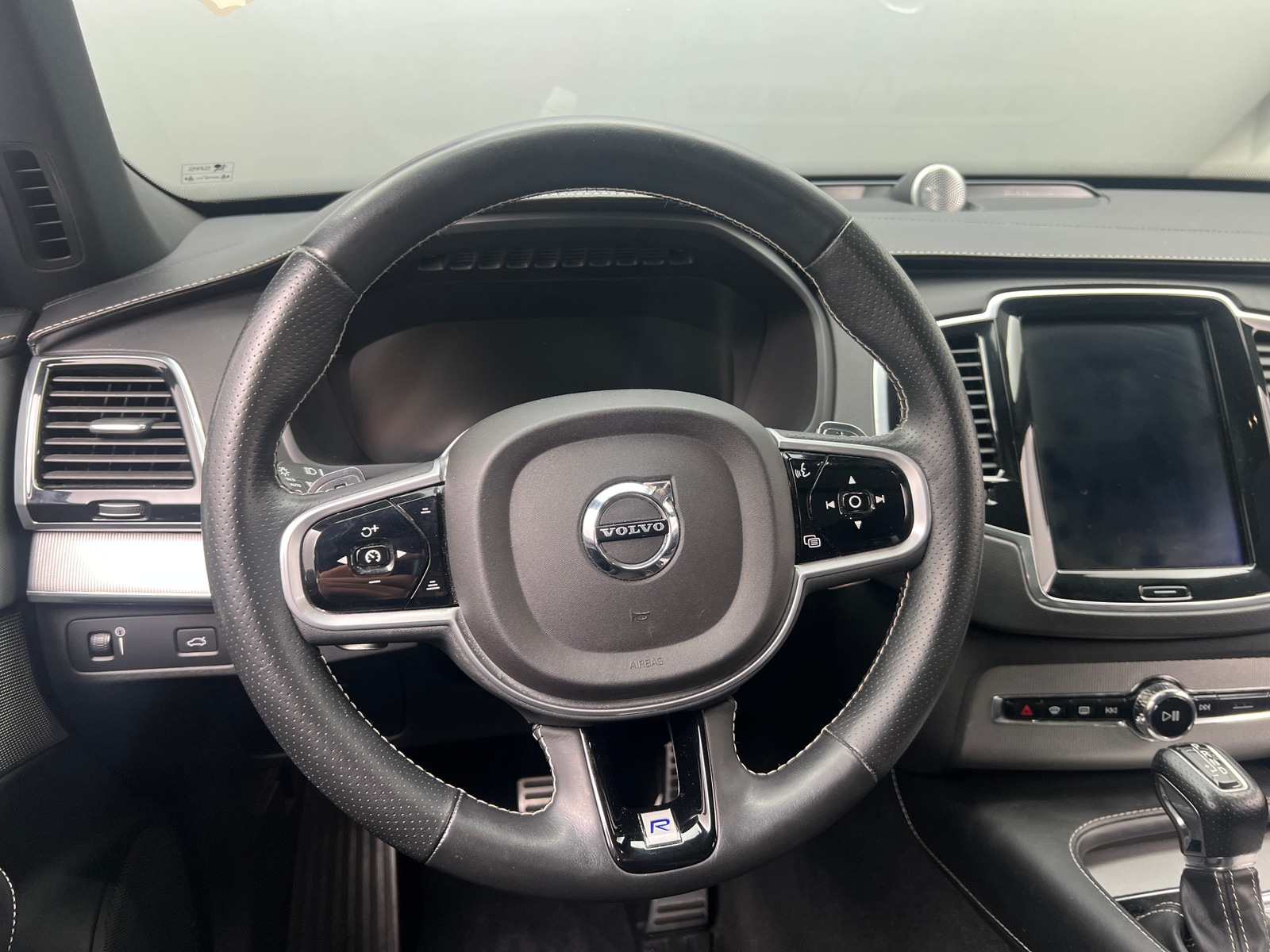 Thumbnail: 2019 Volvo XC90 - 4