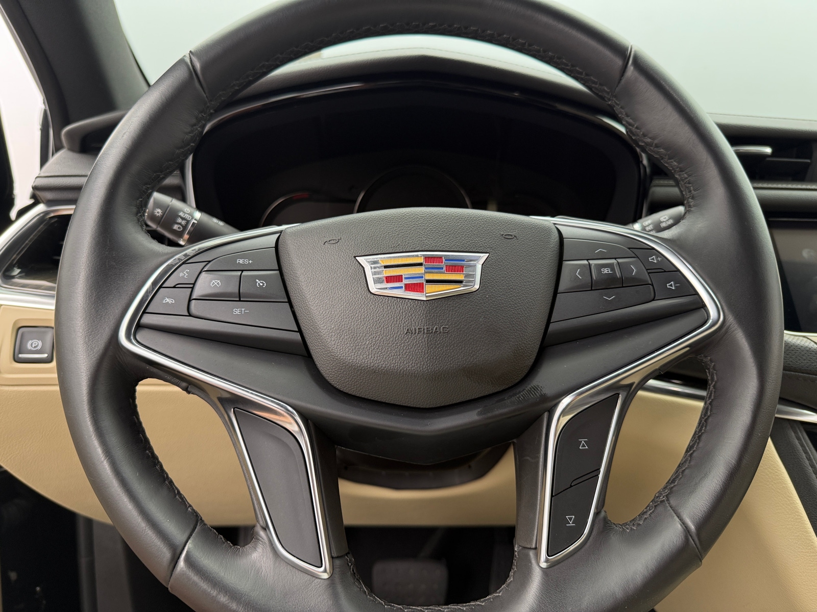 Thumbnail: 2018 Cadillac XT5 - 4