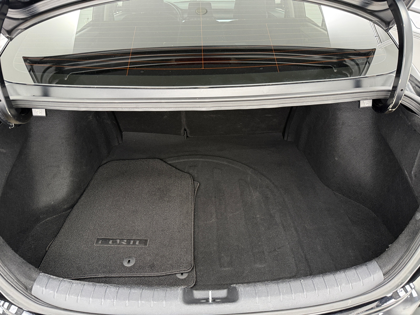 Thumbnail: 2023 Kia Forte - 7