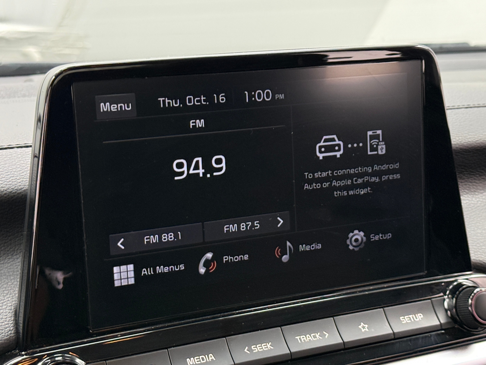 Thumbnail: 2023 Kia Forte - 4