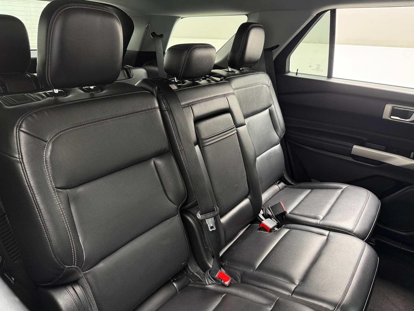 Thumbnail: 2021 Ford Explorer - 6