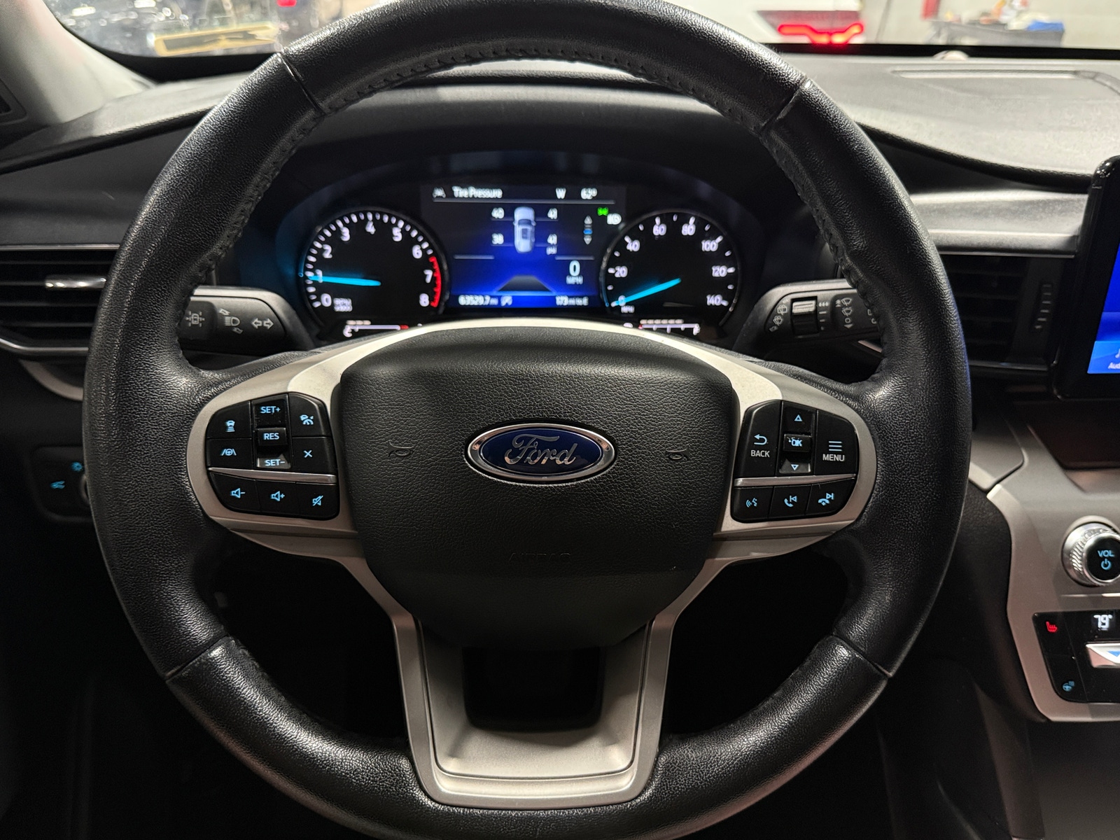 Thumbnail: 2021 Ford Explorer - 5