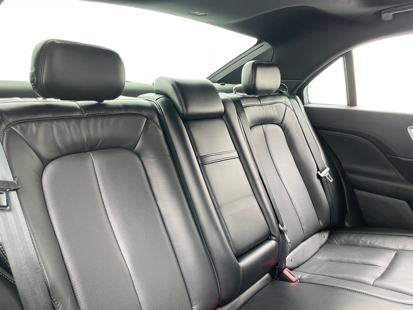 Thumbnail: 2020 Lincoln Continental - 5