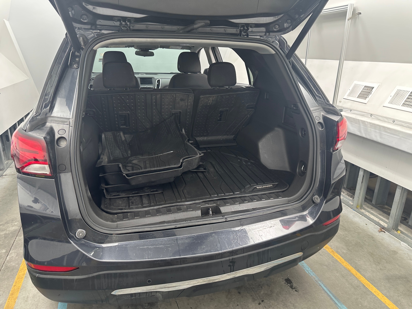Thumbnail: 2022 Chevrolet Equinox - 7