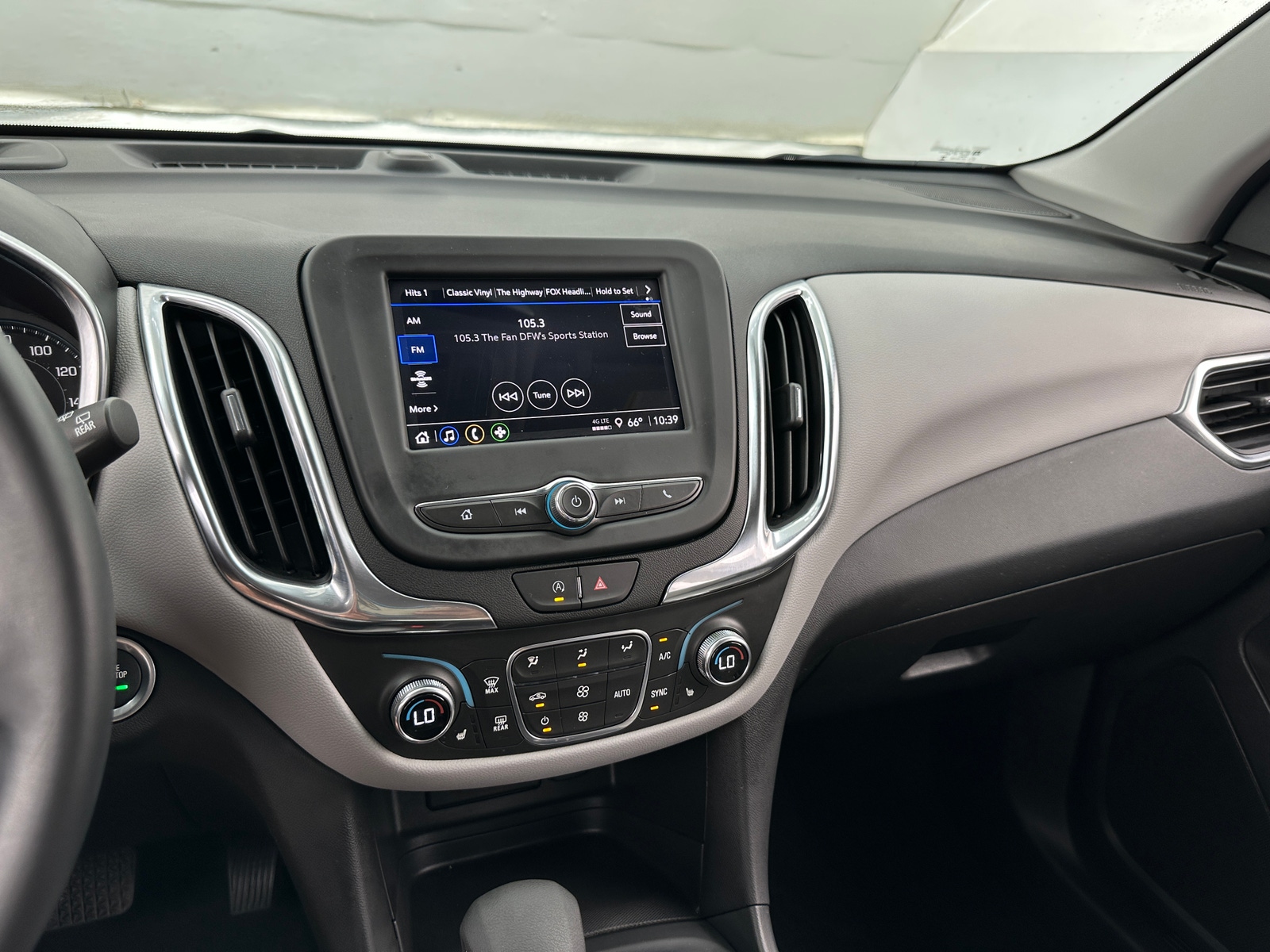 Thumbnail: 2024 Chevrolet Equinox - 4