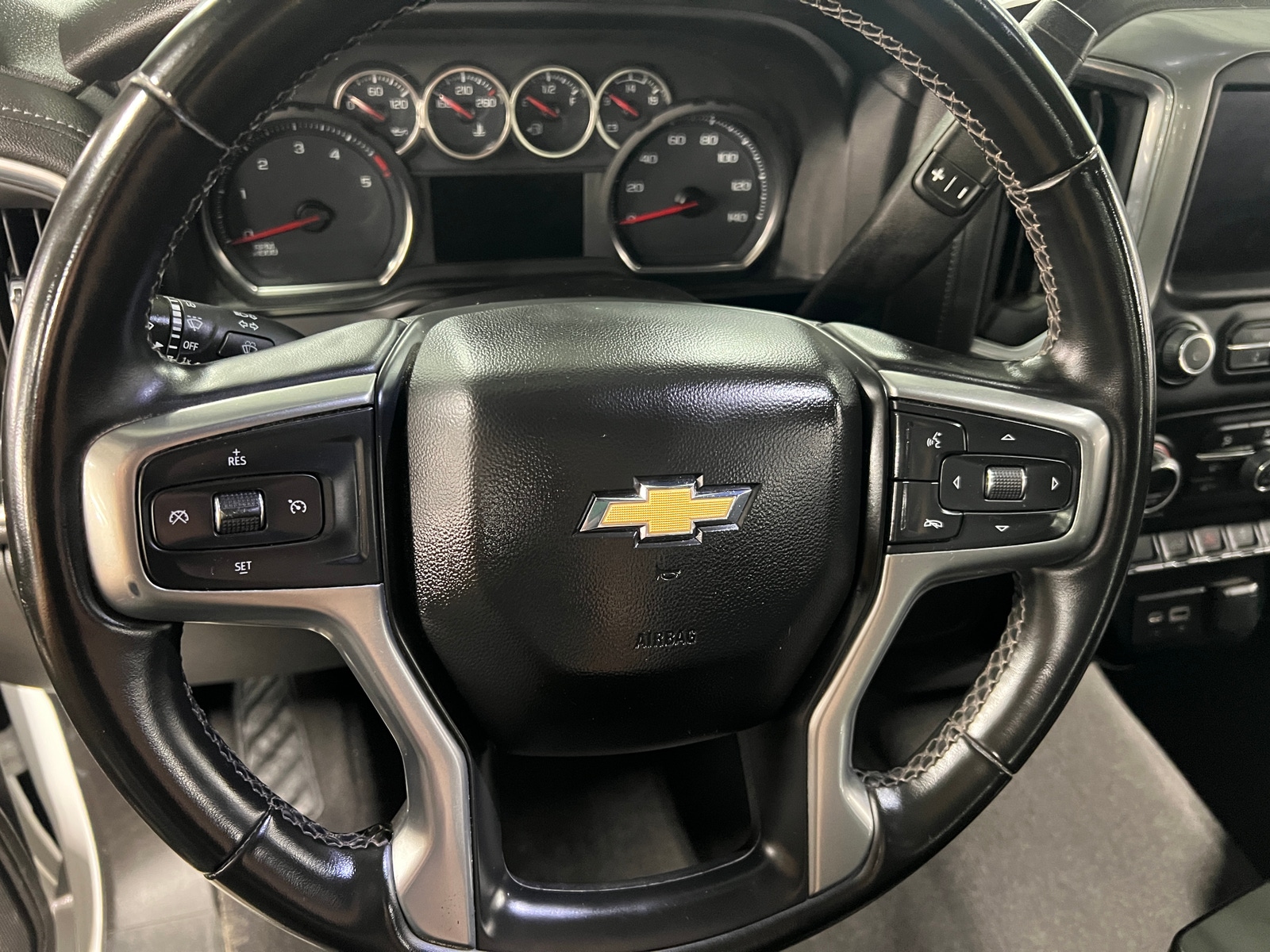 Thumbnail: 2023 Chevrolet Silverado 2500 - 5