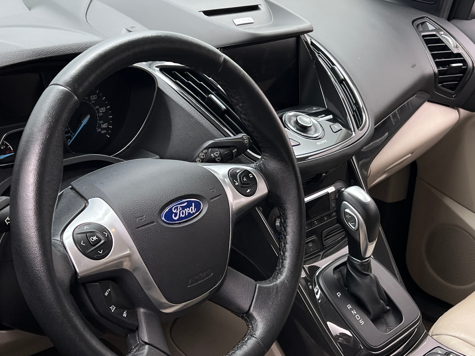 Thumbnail: 2016 Ford Escape - 4