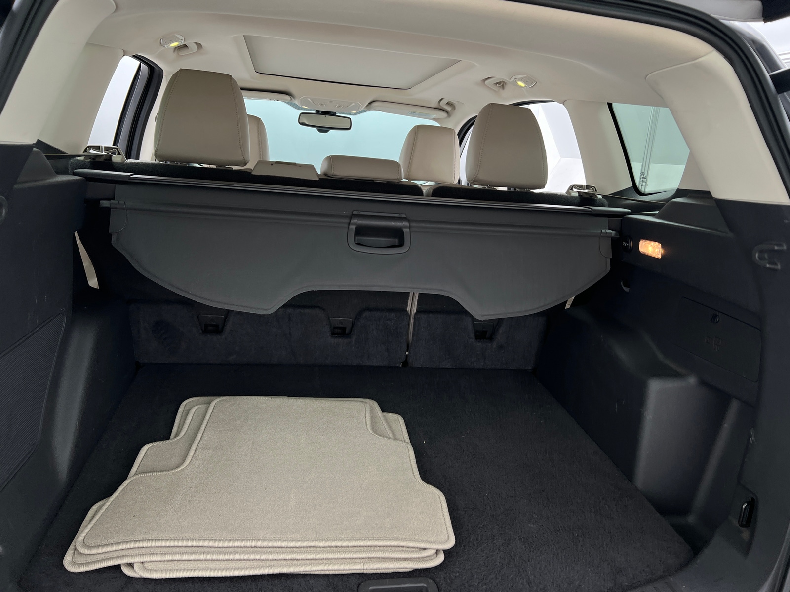 Thumbnail: 2016 Ford Escape - 6