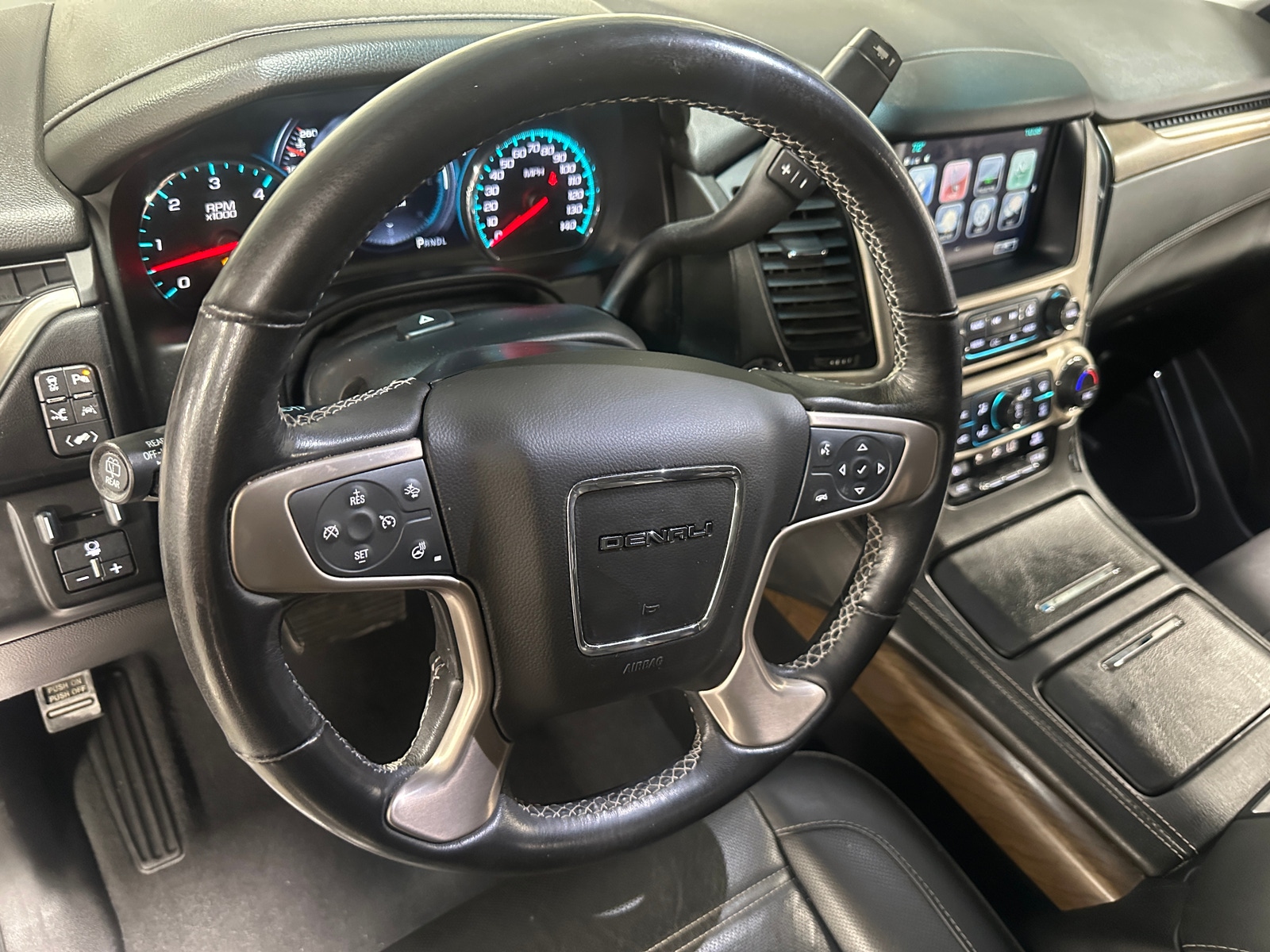 Thumbnail: 2019 GMC Yukon - 4