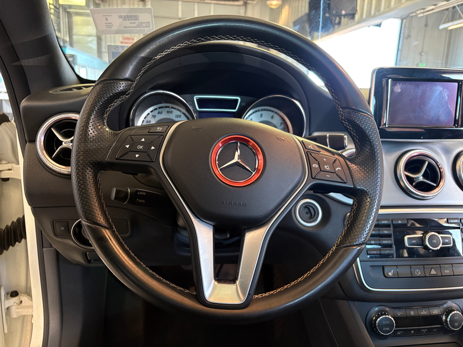 Thumbnail: 2014 Mercedes-Benz CLA - 3