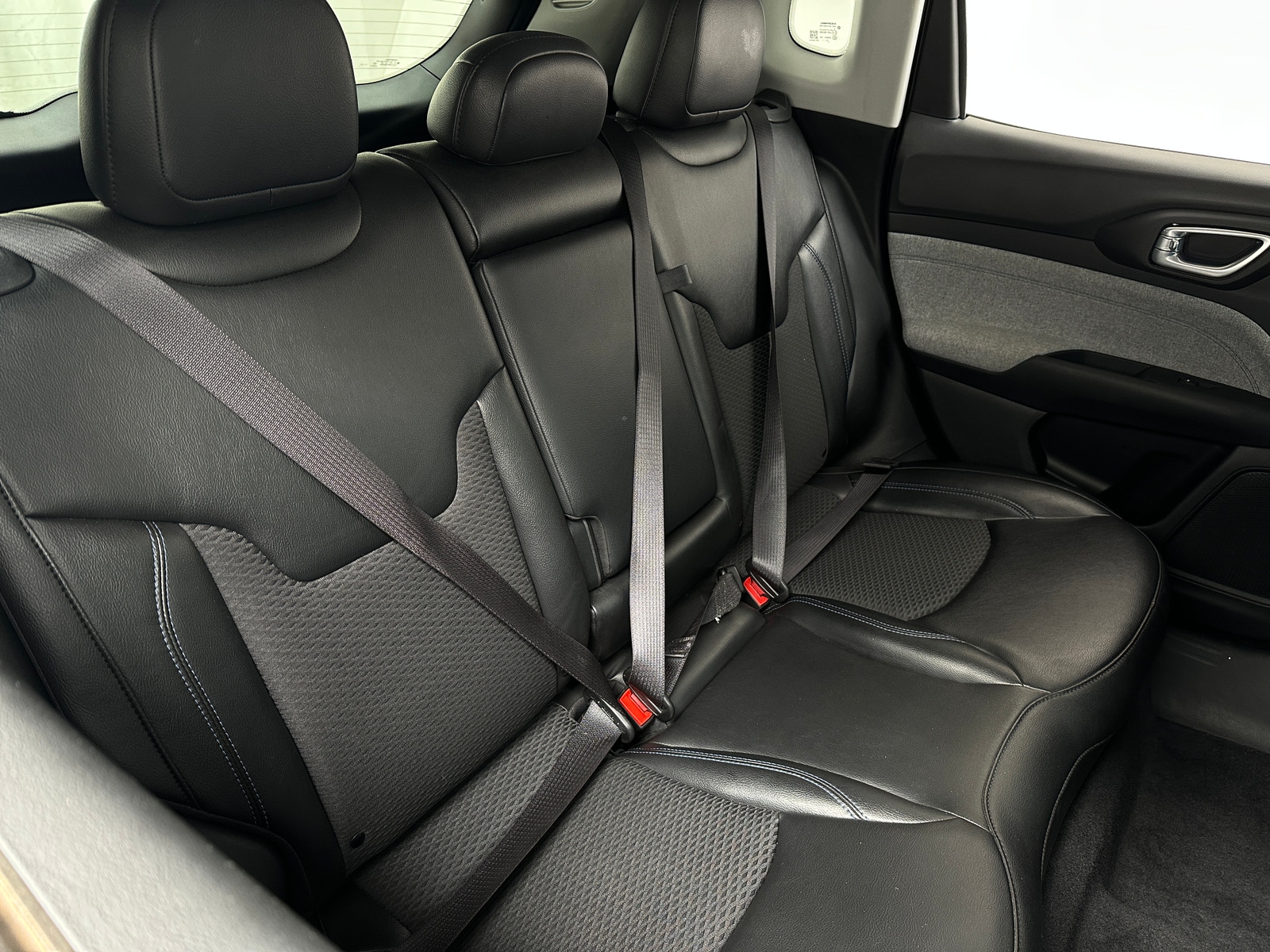 Thumbnail: 2022 Jeep Compass - 6