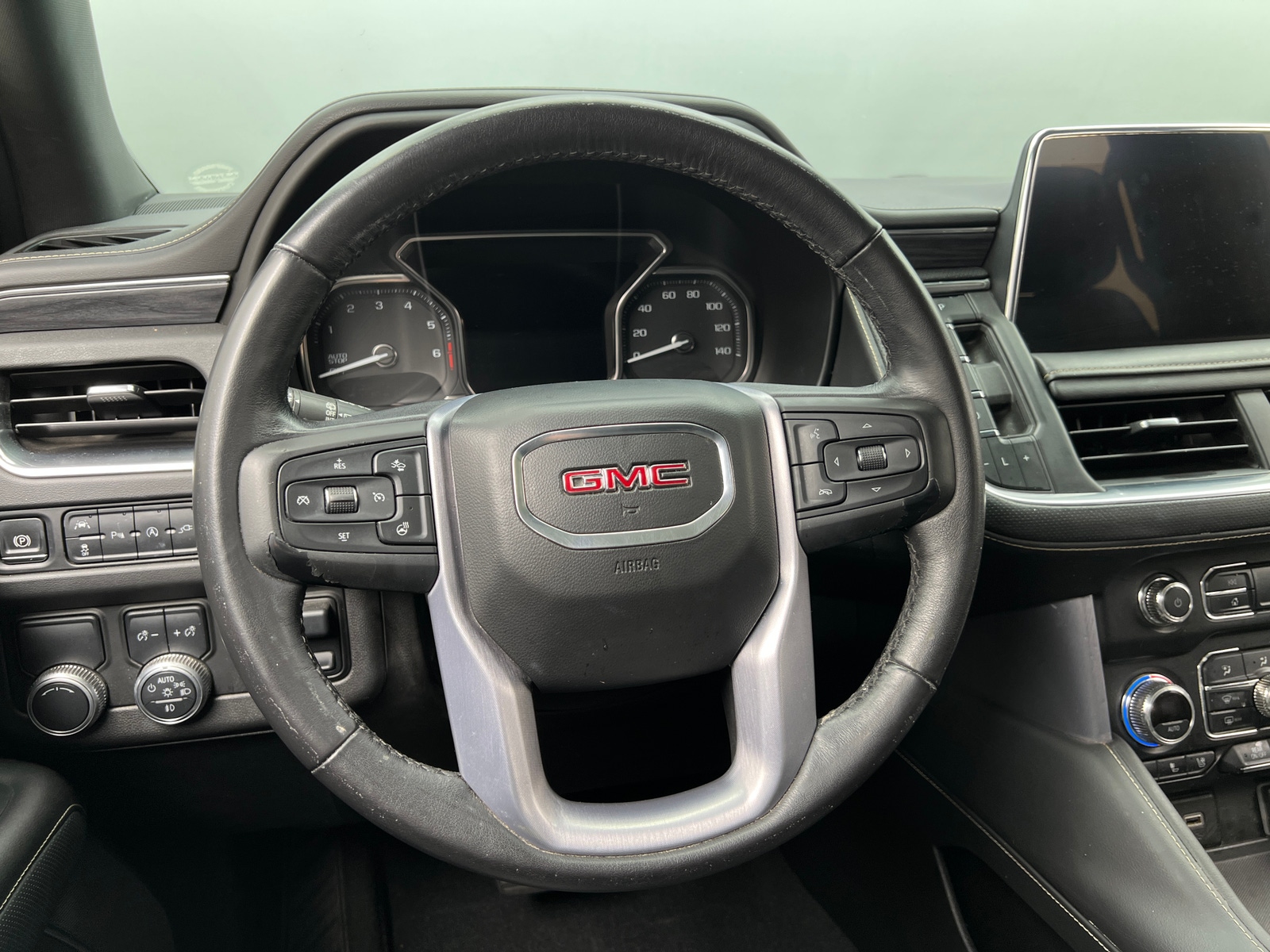 Thumbnail: 2021 GMC Yukon - 4