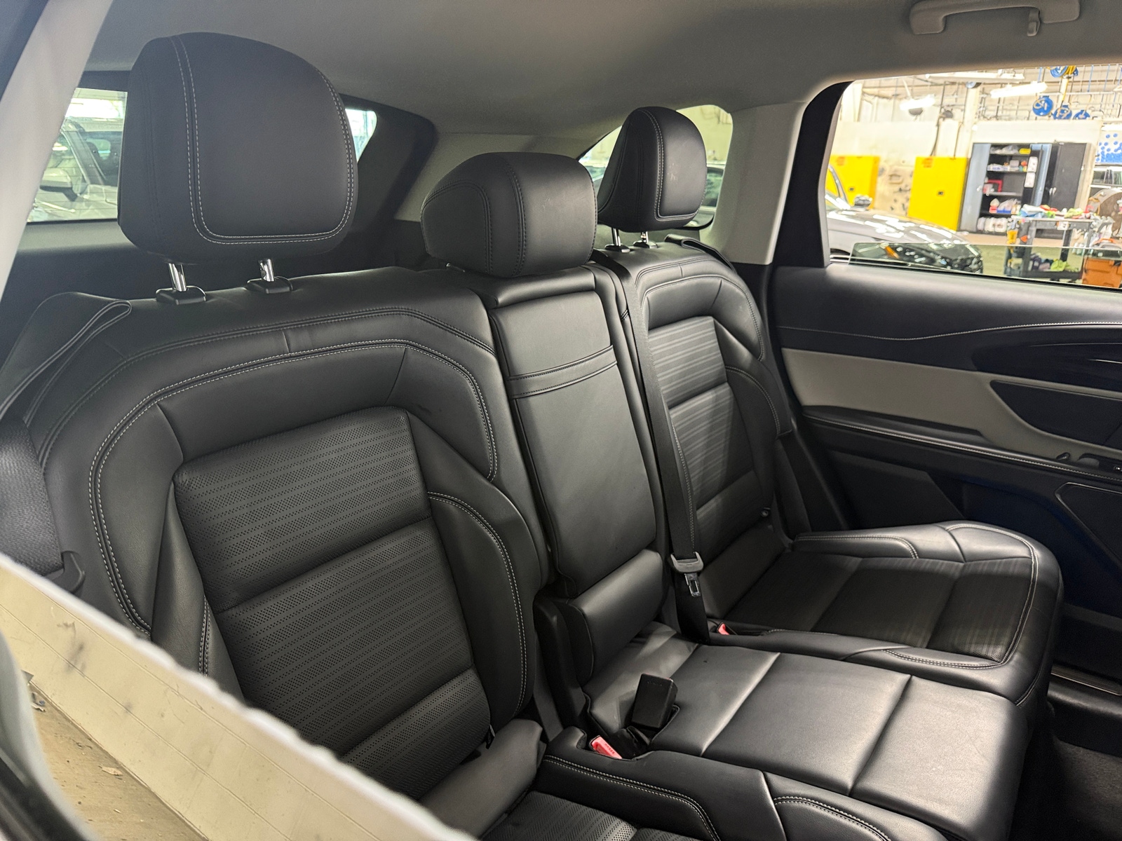 Thumbnail: 2024 Lincoln Nautilus - 4