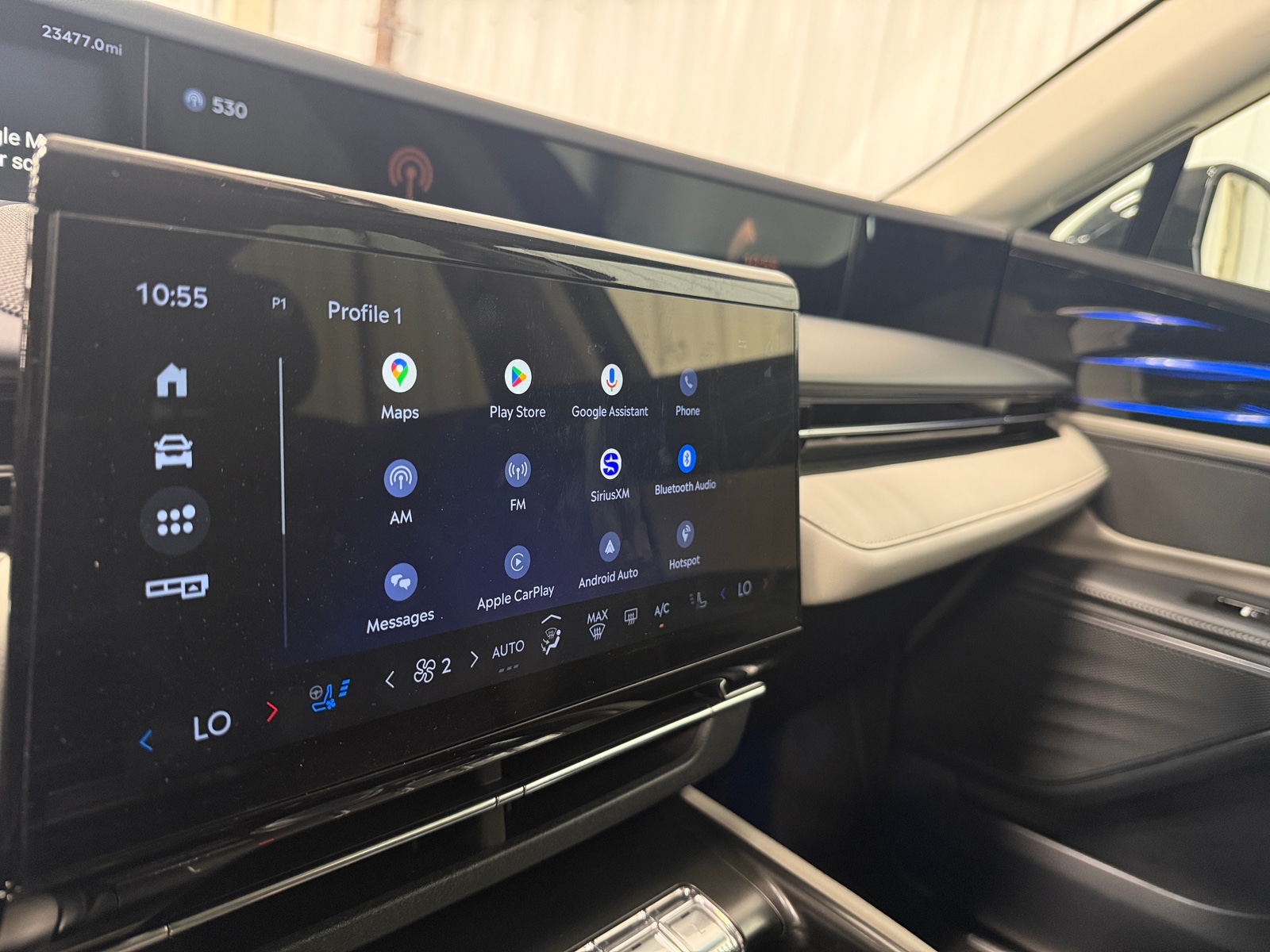 Thumbnail: 2024 Lincoln Nautilus - 3