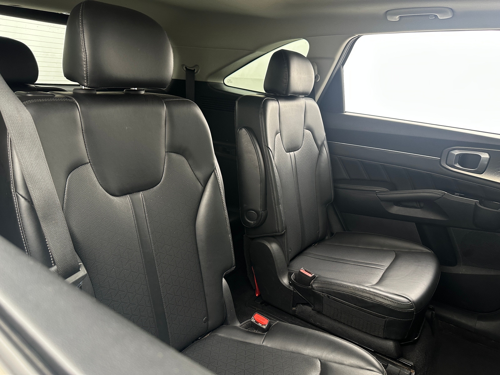Thumbnail: 2022 Kia Sorento - 5