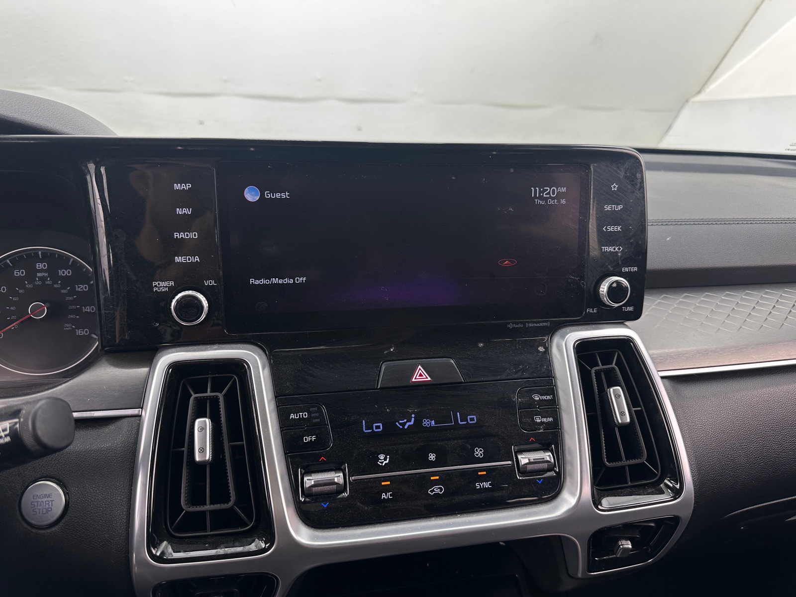 Thumbnail: 2022 Kia Sorento - 3