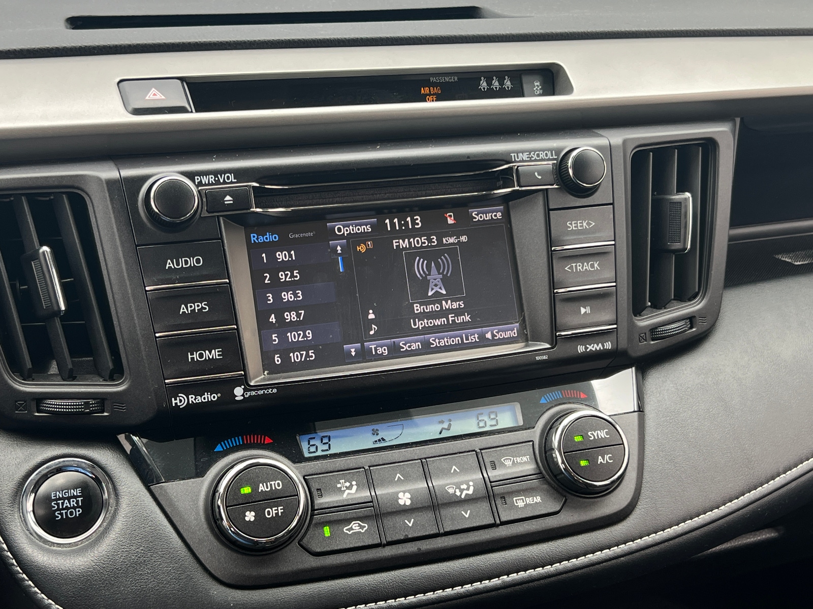 Thumbnail: 2018 Toyota RAV4 - 4