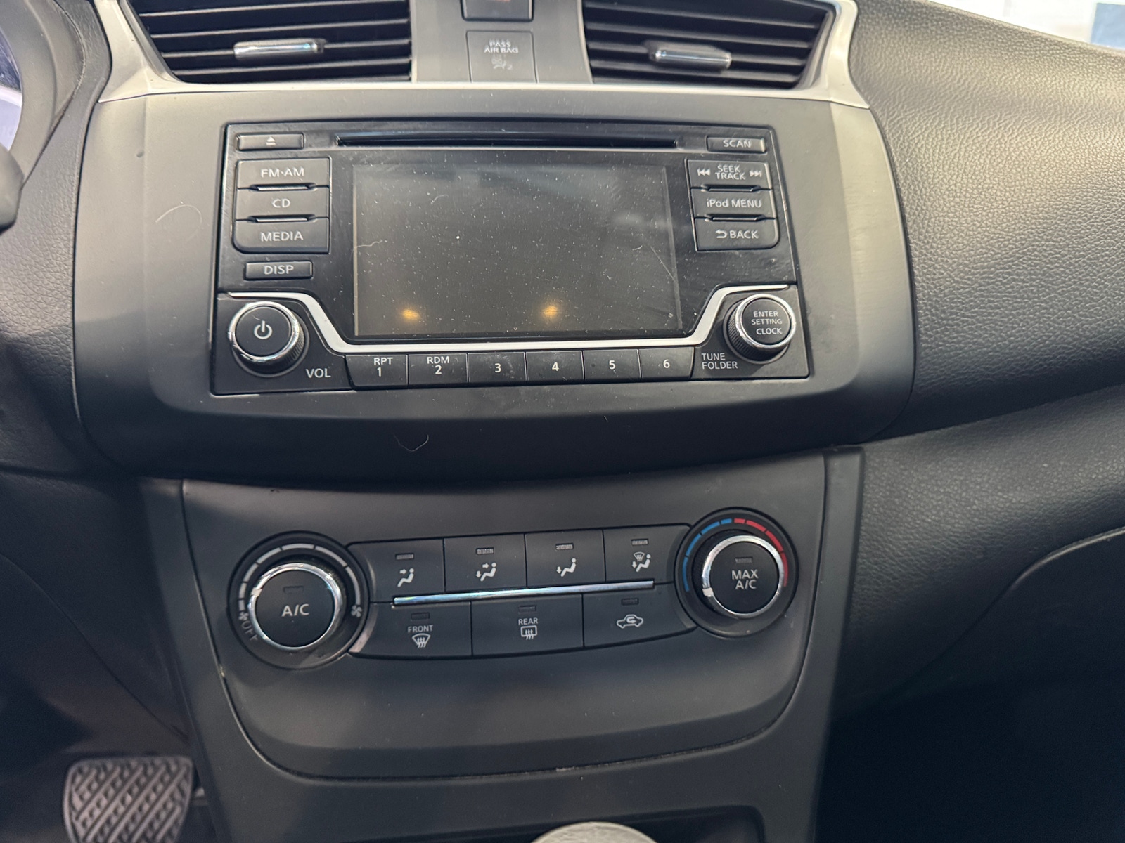 Thumbnail: 2018 Nissan Sentra - 4