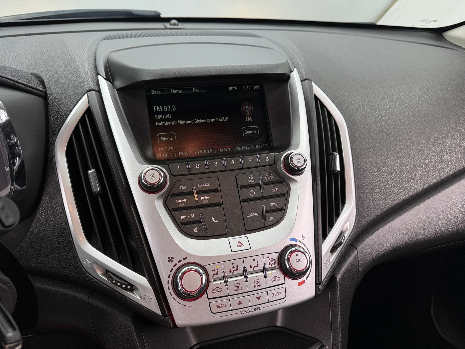 Thumbnail: 2017 GMC Terrain - 4