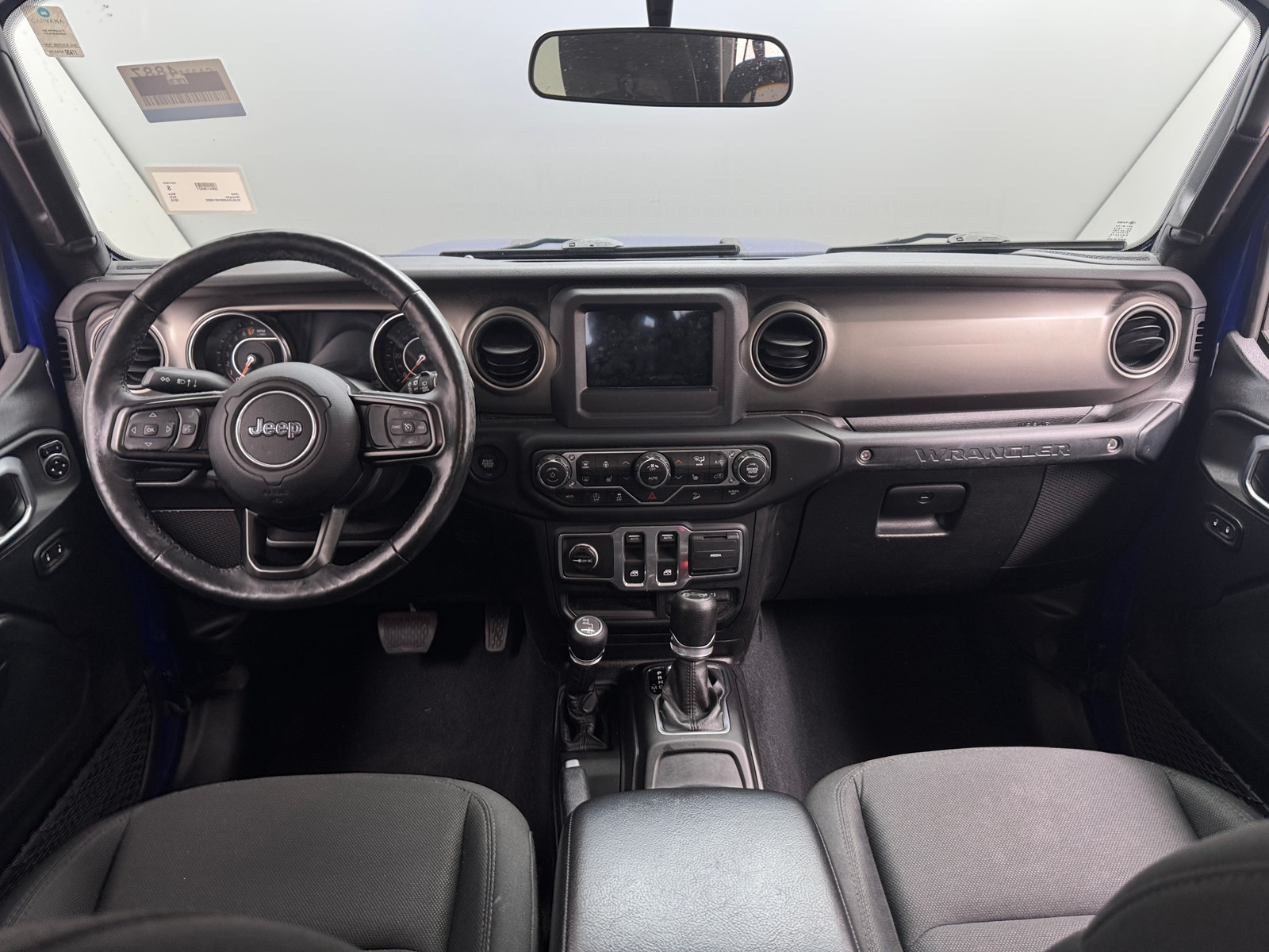 Thumbnail: 2019 Jeep Wrangler - 3