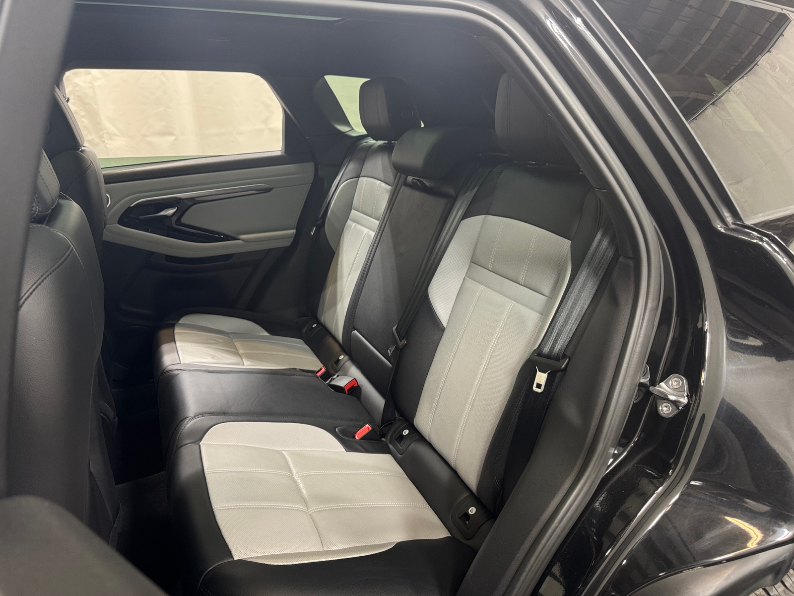Thumbnail: 2021 Land Rover Range Rover Evoque - 5
