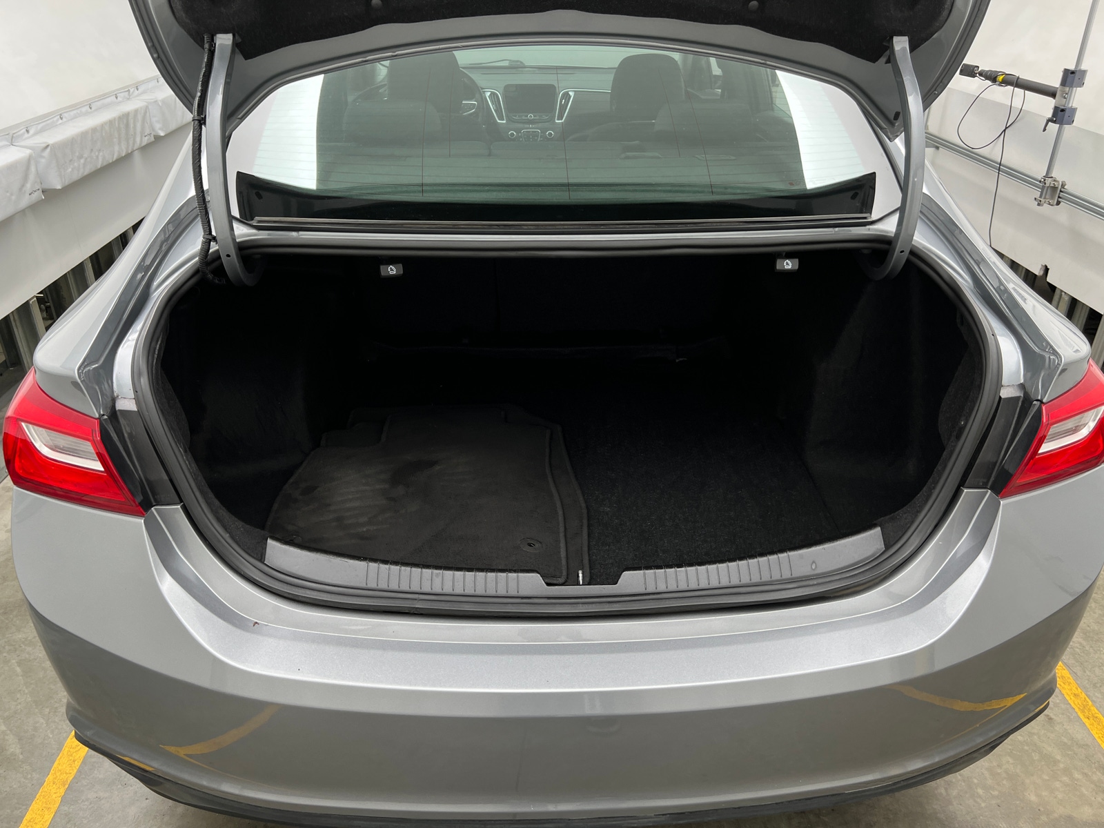 Thumbnail: 2023 Chevrolet Malibu - 7