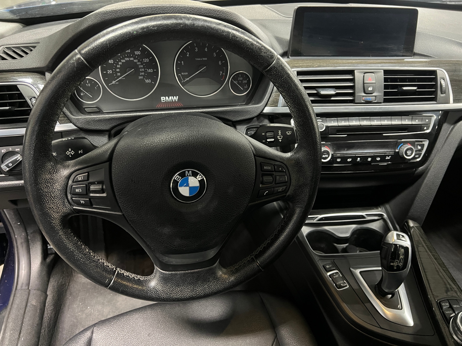 Thumbnail: 2016 BMW 3 Series - 4
