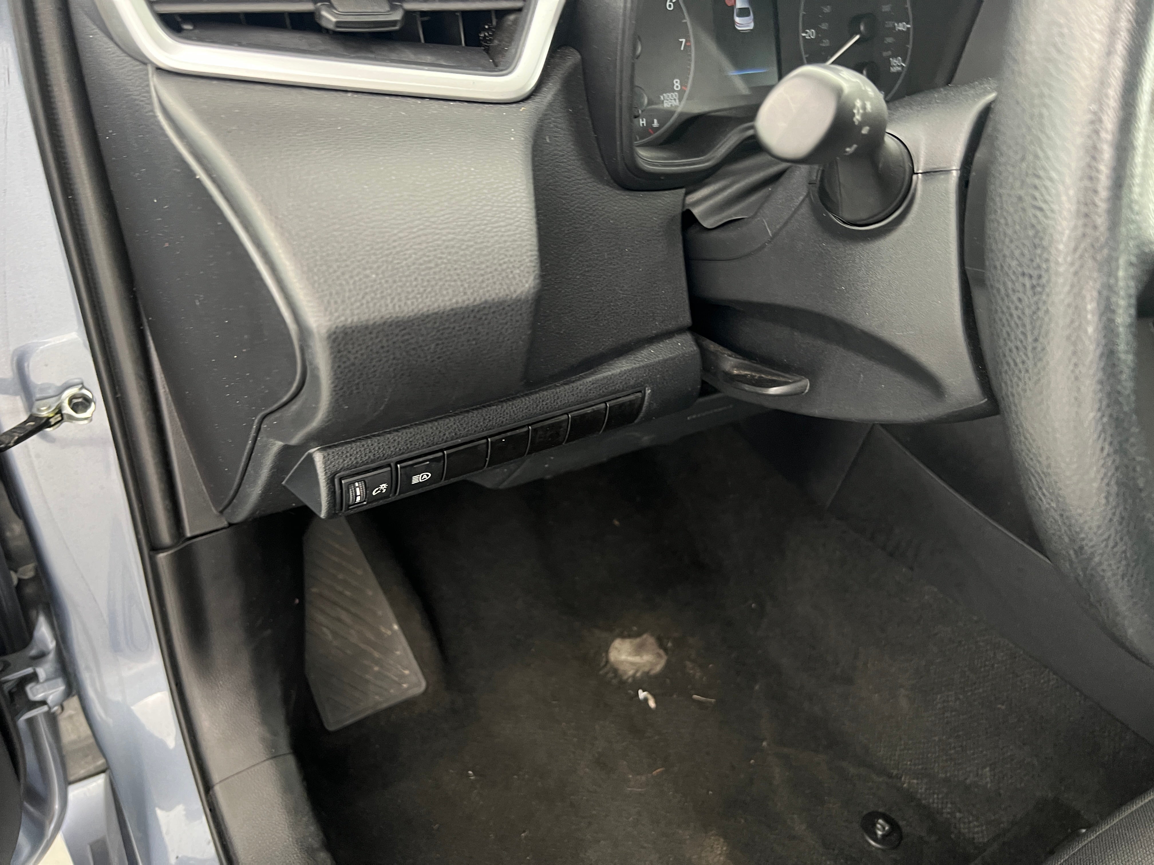 Used 2024 Toyota Corolla LE with VIN 5YFB4MDE4RP139237 for sale in Northfield, Minnesota