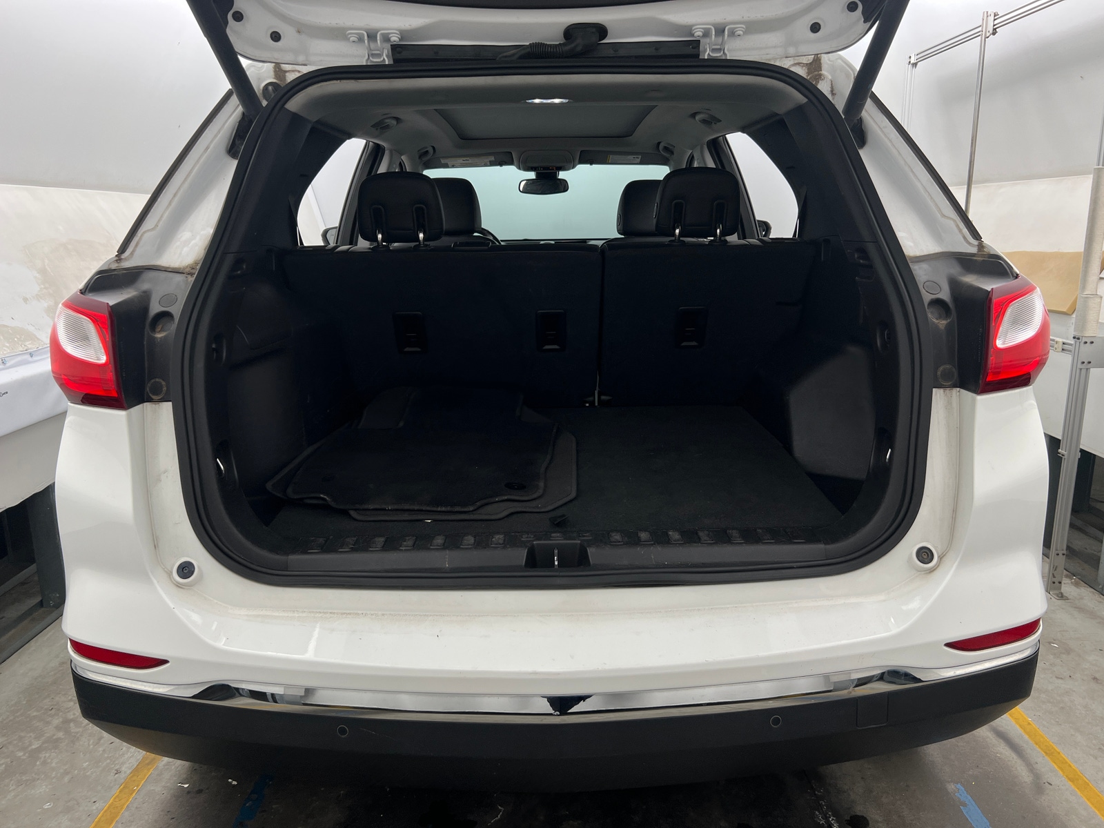 Thumbnail: 2018 Chevrolet Equinox - 6