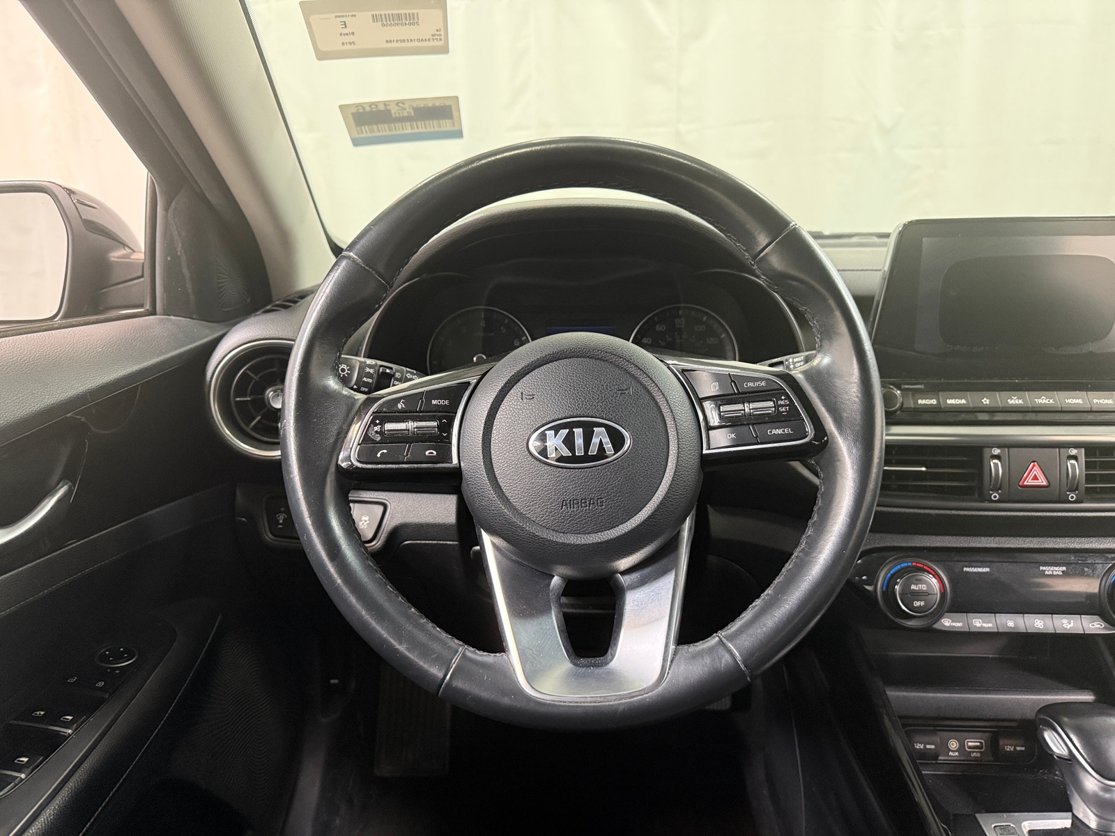 Thumbnail: 2019 Kia Forte - 5