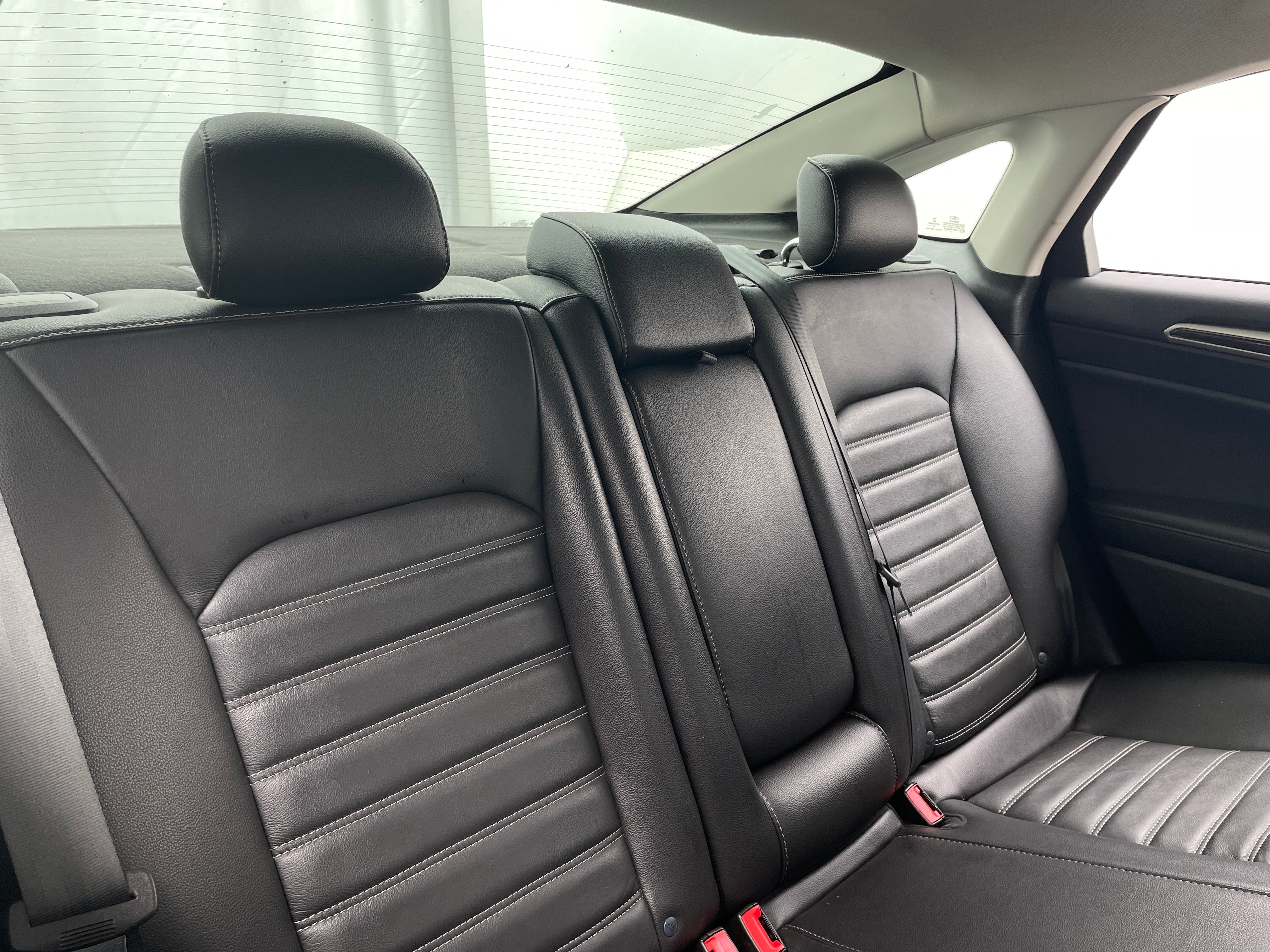 Used 2015 Ford Fusion SE with VIN 3FA6P0H94FR143329 for sale in Oak Creek, WI