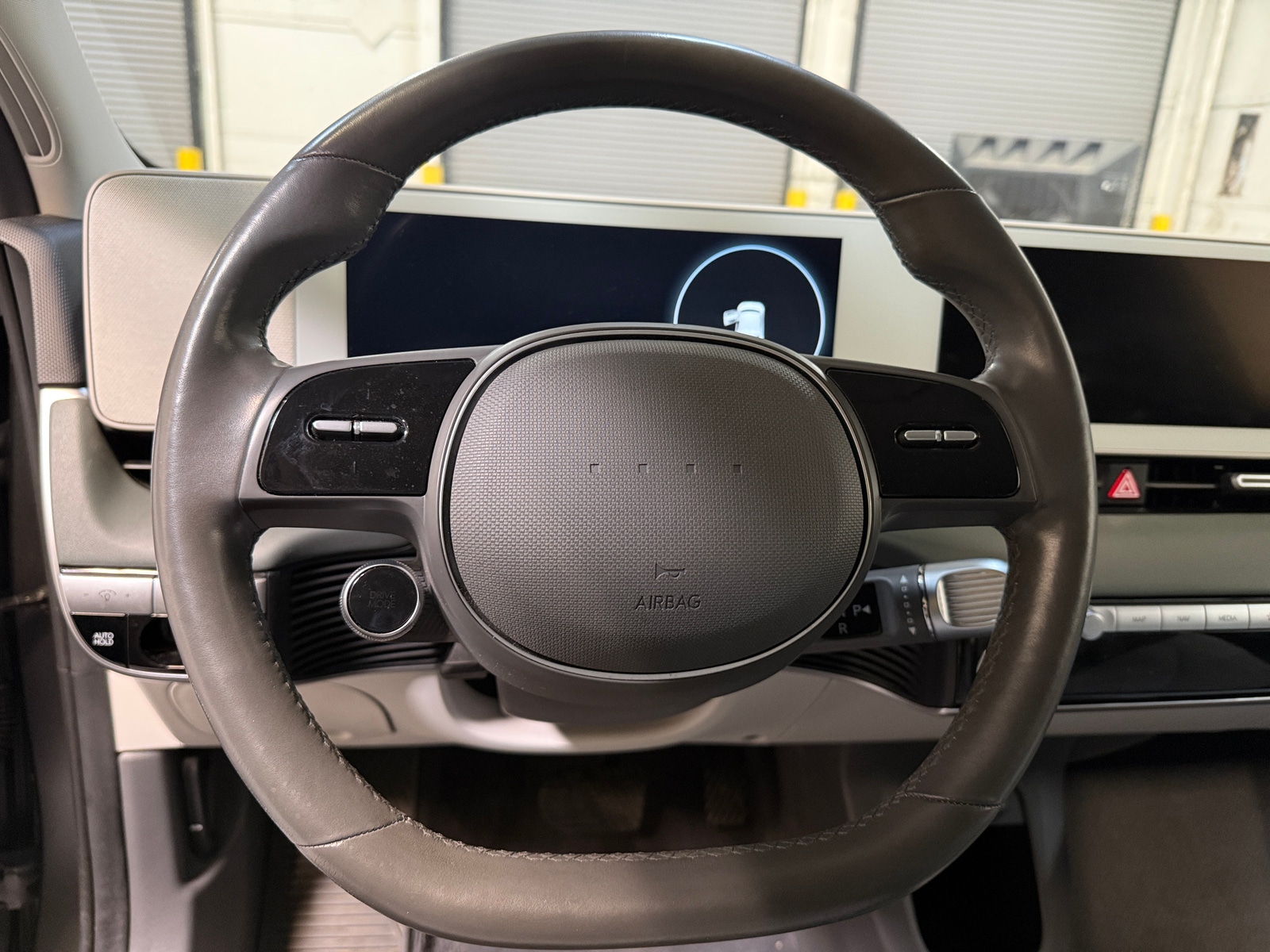 Thumbnail: 2022 Hyundai Ioniq 5 - 4