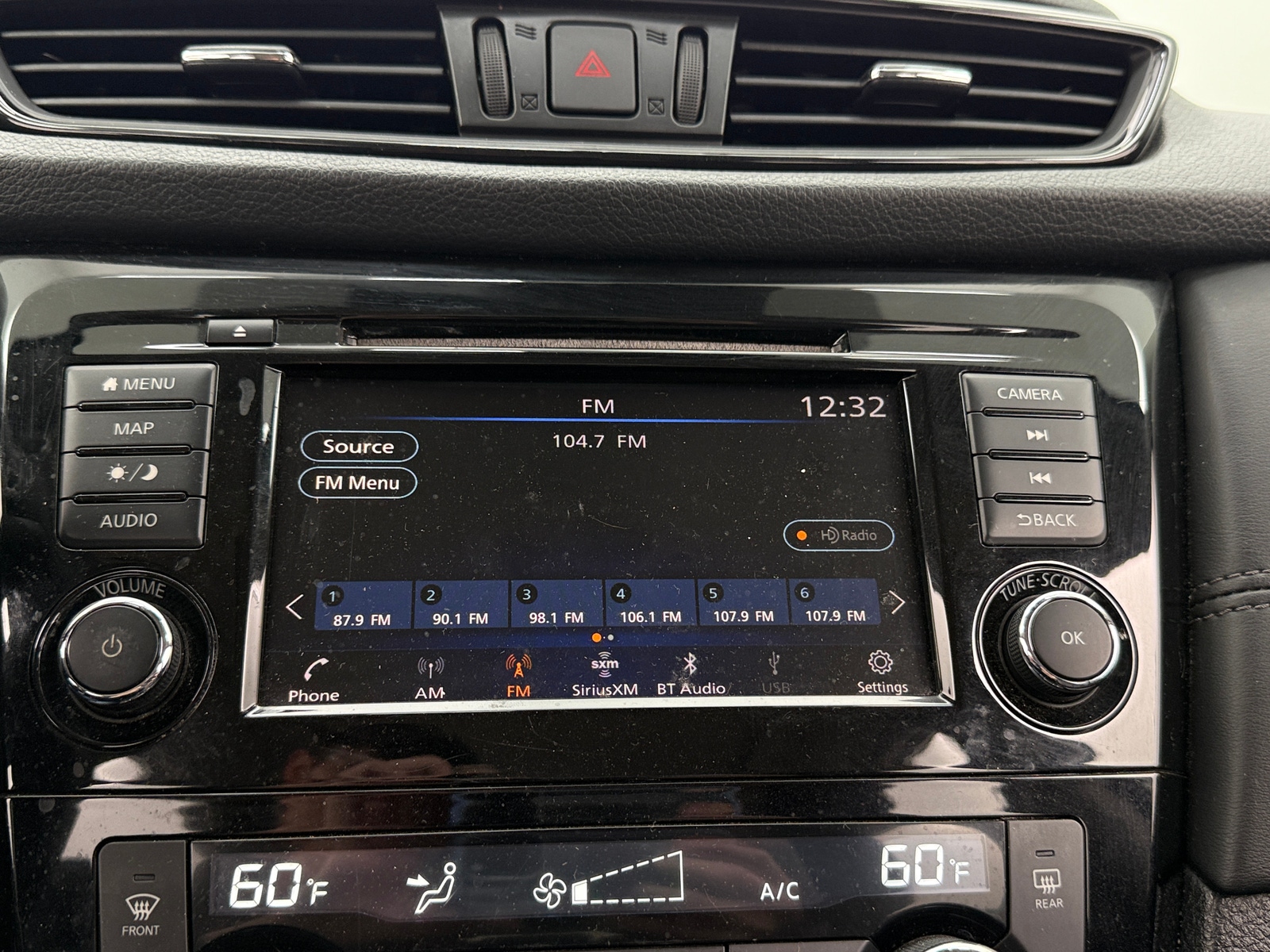 Thumbnail: 2018 Nissan Rogue - 3