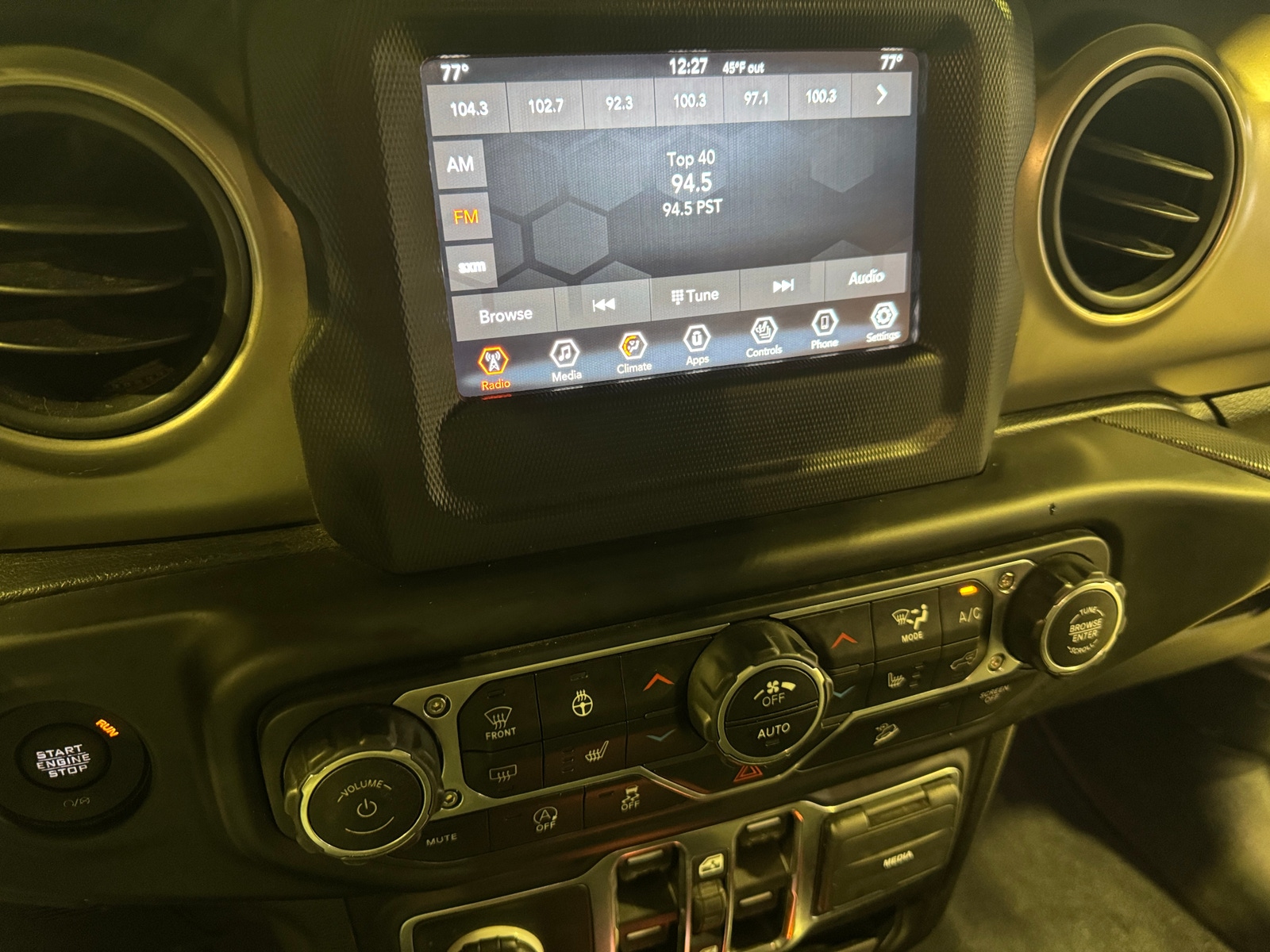 Thumbnail: 2020 Jeep Wrangler - 4