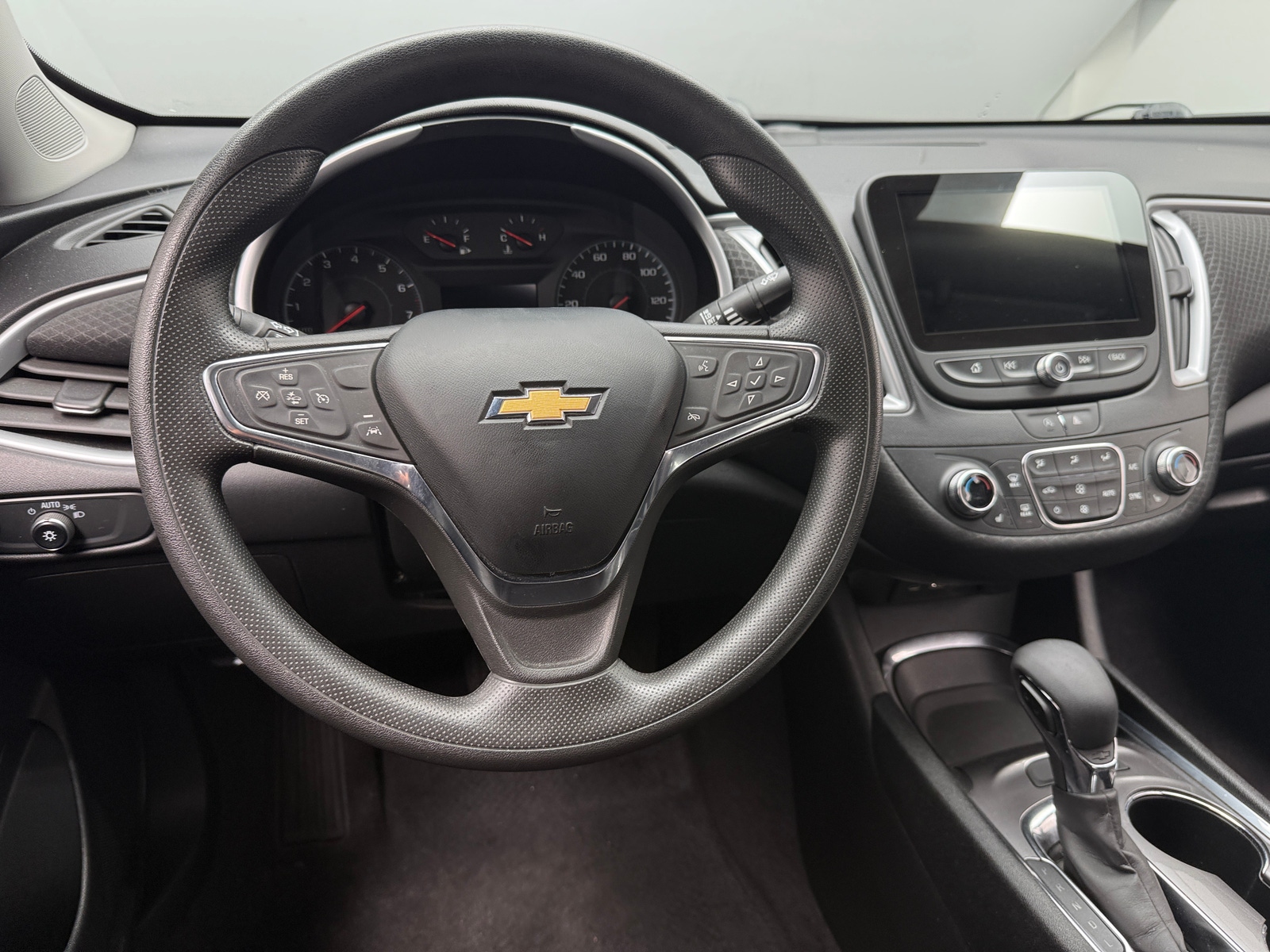 Thumbnail: 2023 Chevrolet Malibu - 5