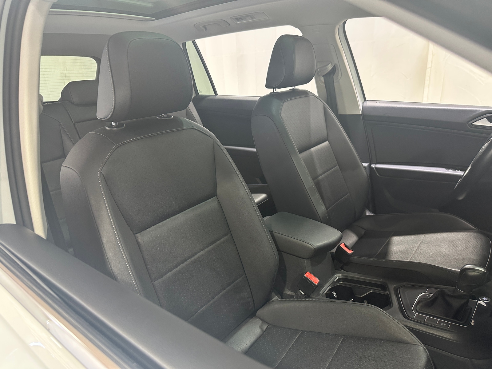 Thumbnail: 2019 Volkswagen Tiguan - 2