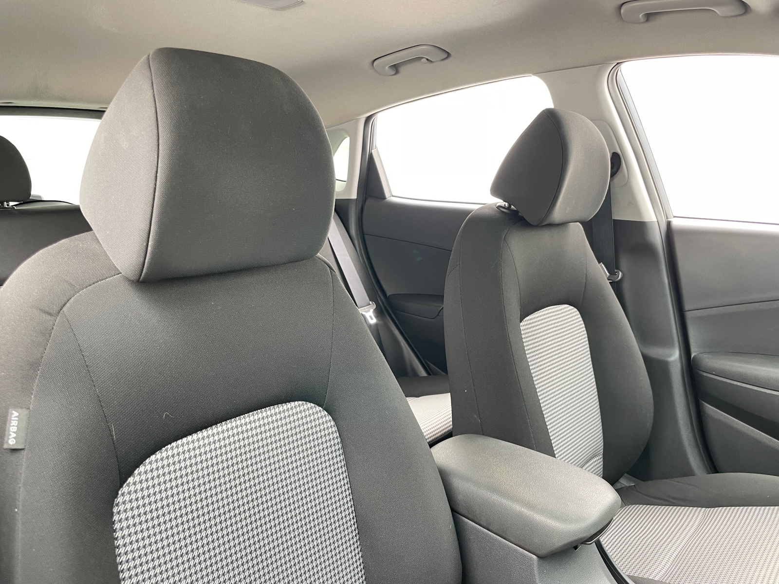 Thumbnail: 2019 Hyundai Kona - 2