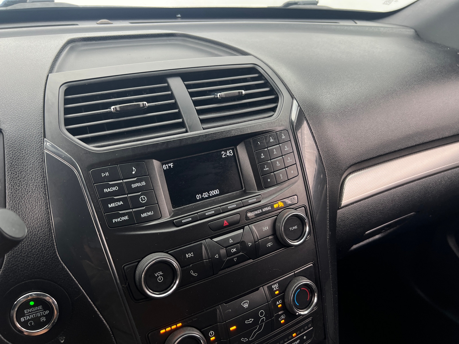 Thumbnail: 2019 Ford Explorer - 4