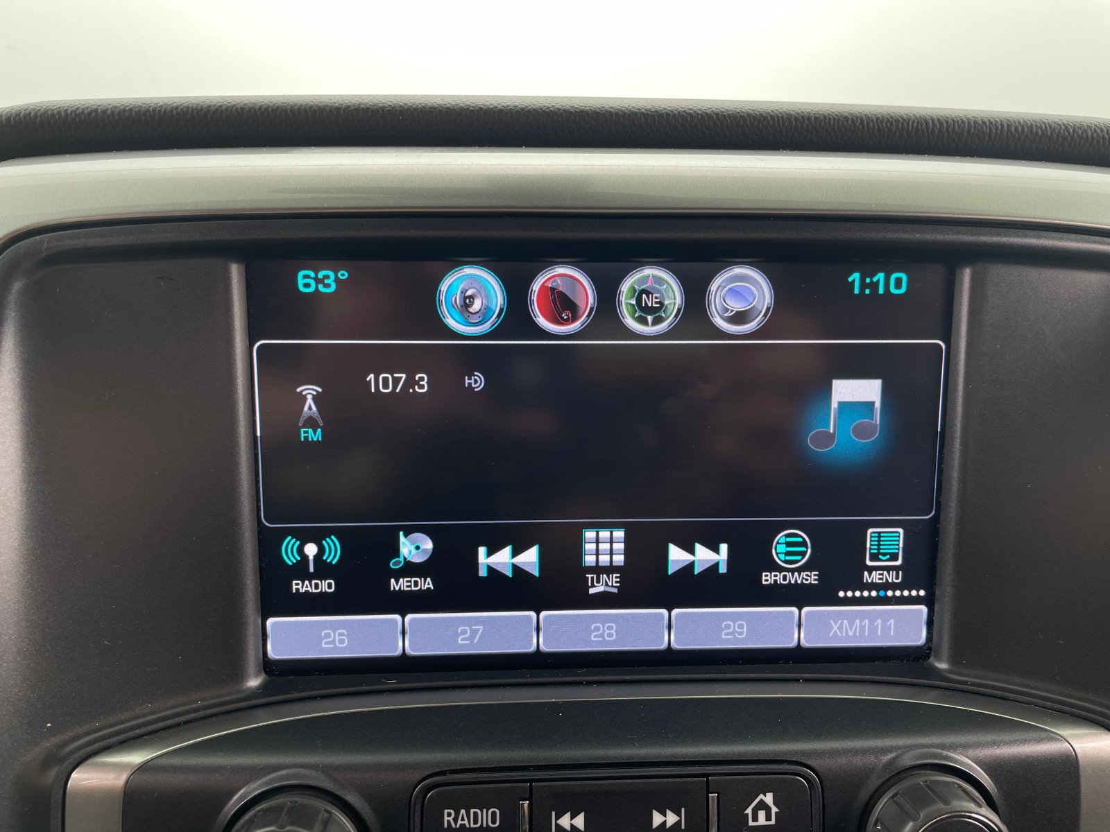 Thumbnail: 2016 Chevrolet Silverado 1500 - 3