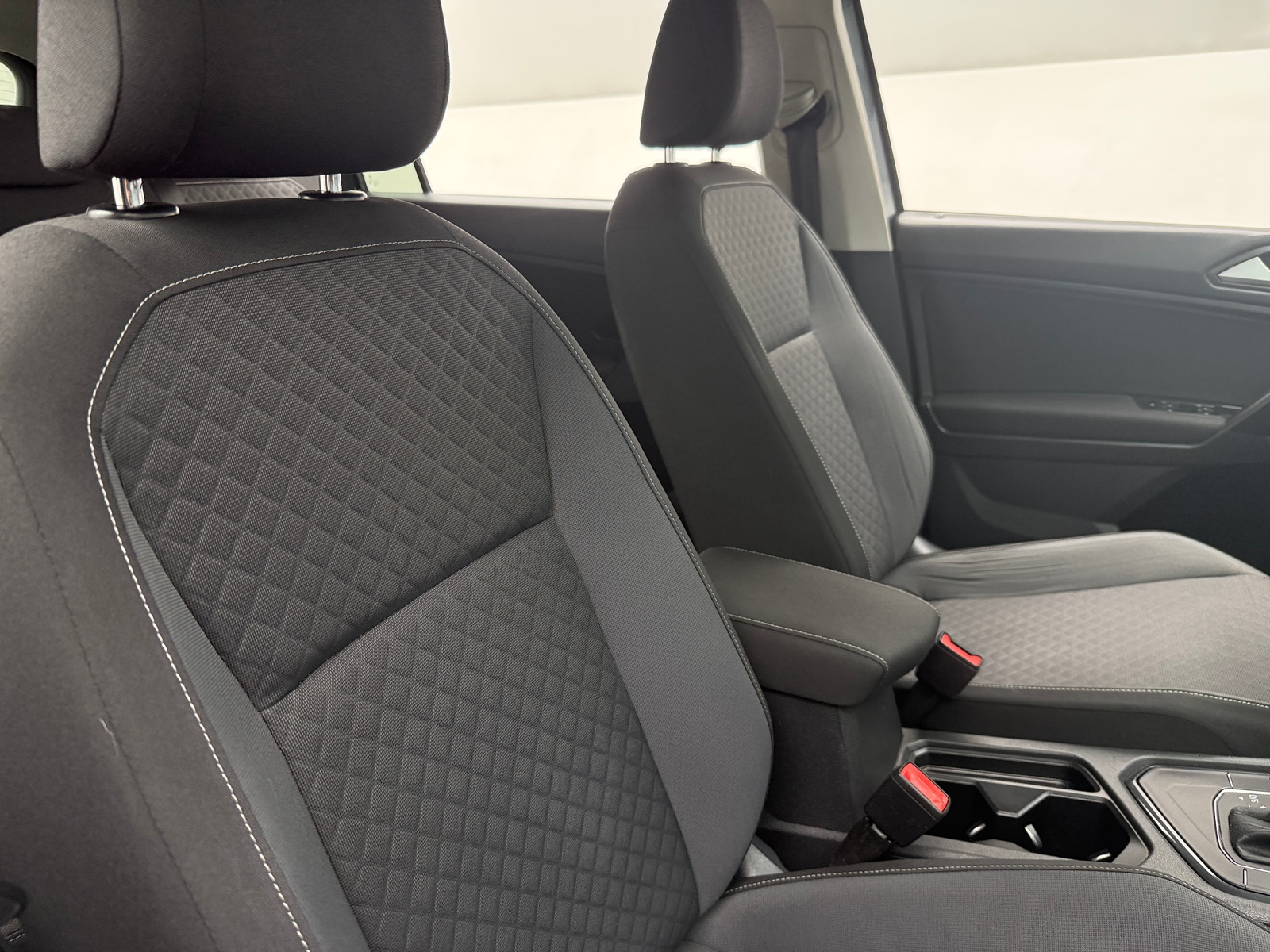 Thumbnail: 2021 Volkswagen Tiguan - 2