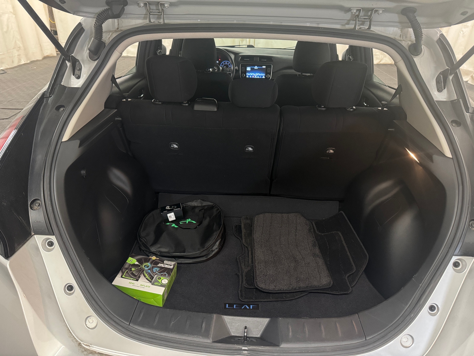 Thumbnail: 2022 Nissan Leaf - 7