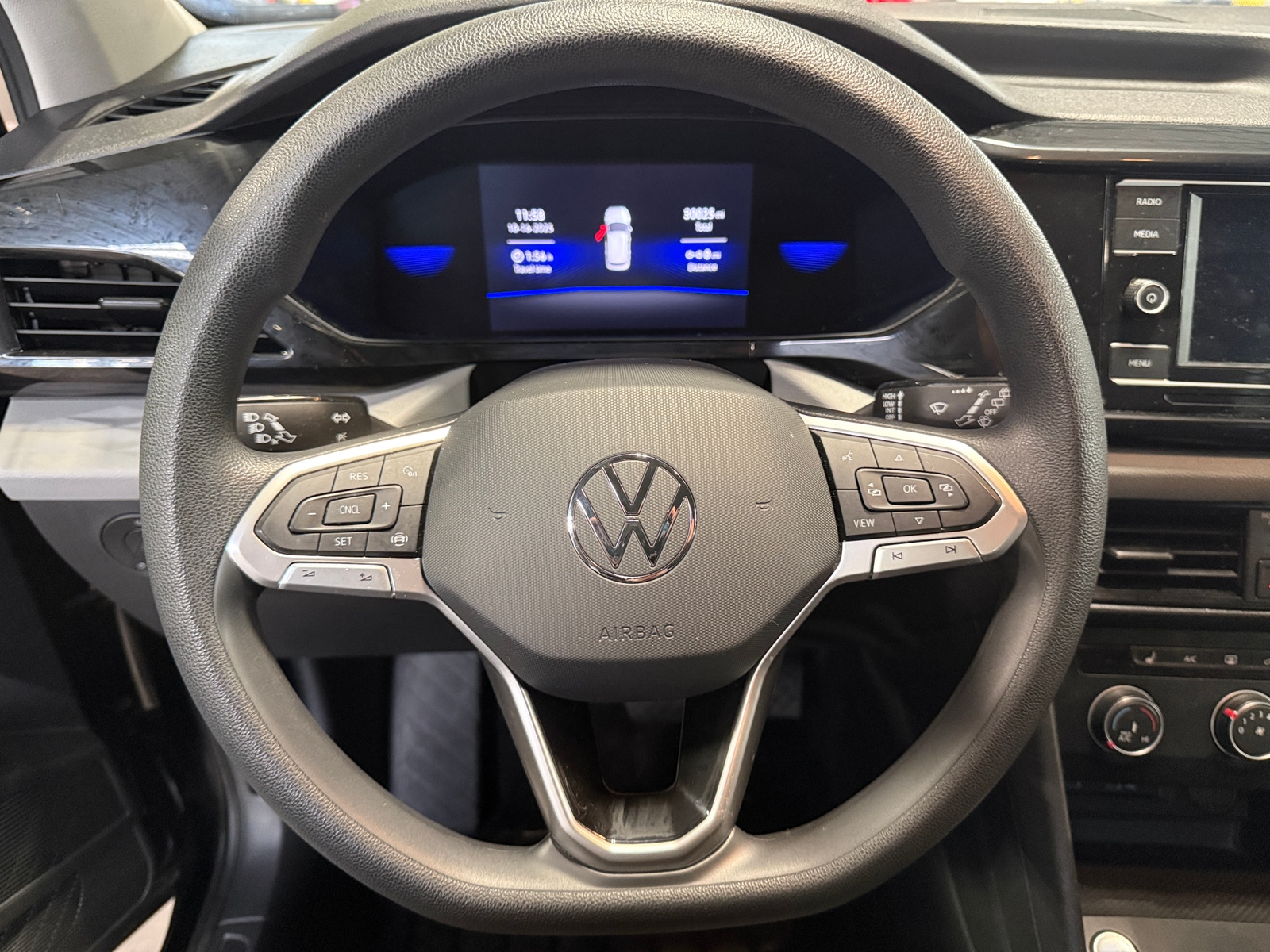 Thumbnail: 2022 Volkswagen Taos - 5