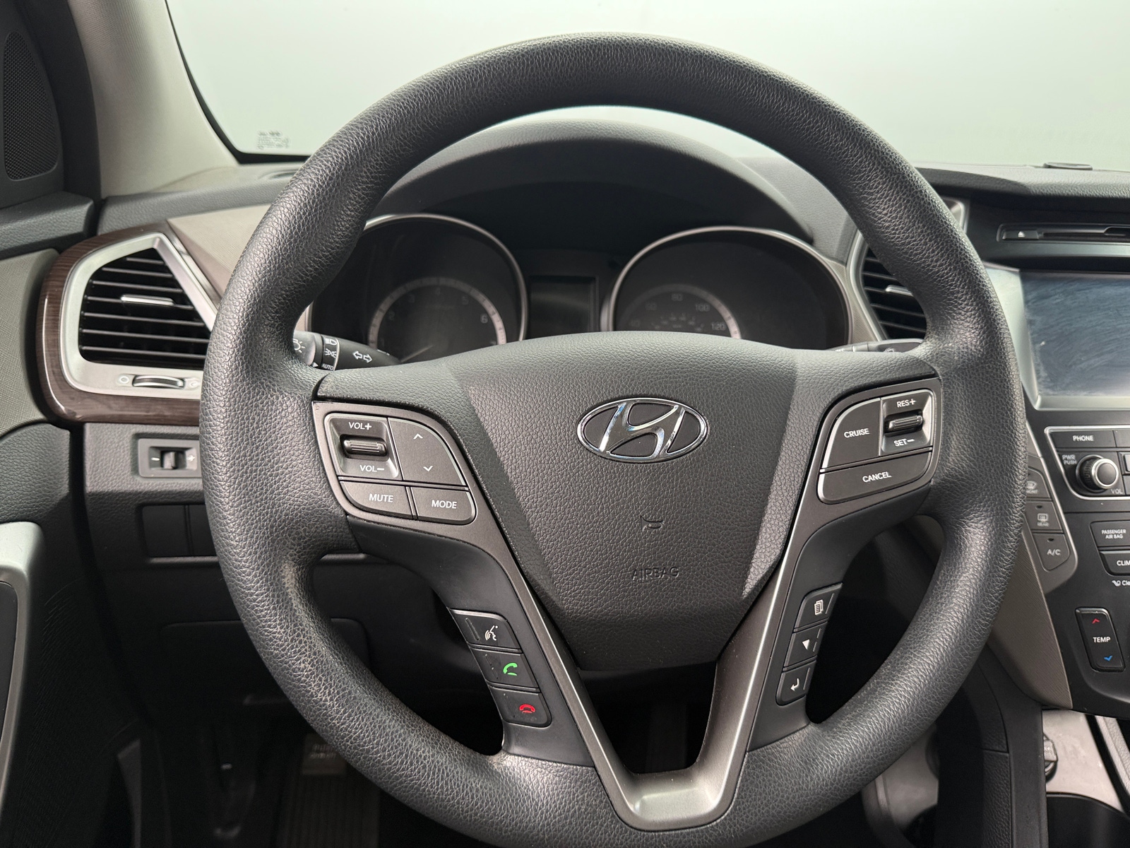 Thumbnail: 2018 Hyundai Santa Fe - 5