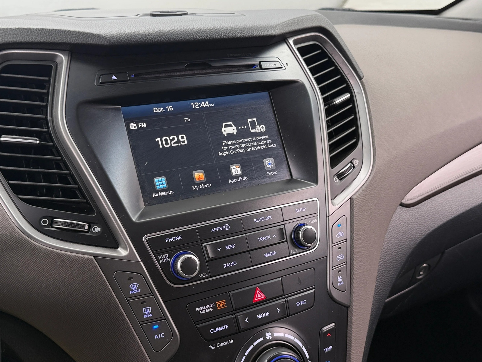 Thumbnail: 2018 Hyundai Santa Fe - 4
