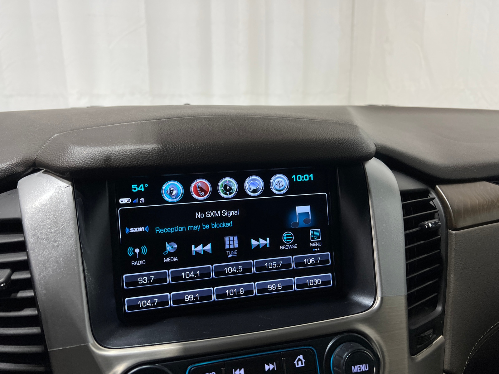 Thumbnail: 2018 GMC Yukon XL - 3