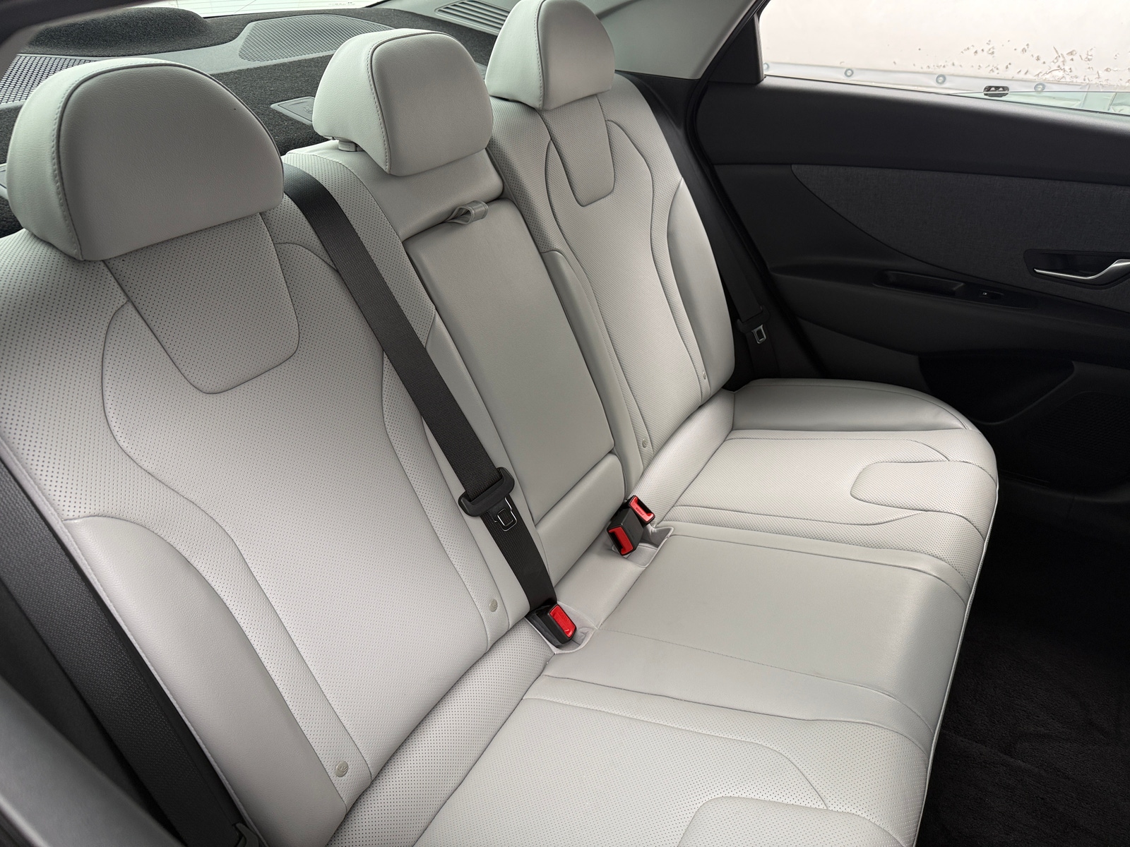 Thumbnail: 2023 Hyundai Elantra - 5