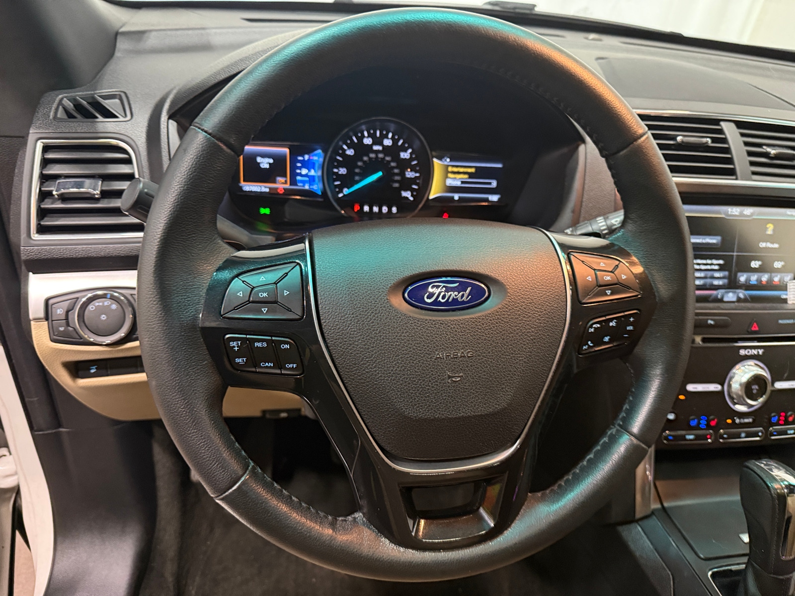 Thumbnail: 2016 Ford Explorer - 4